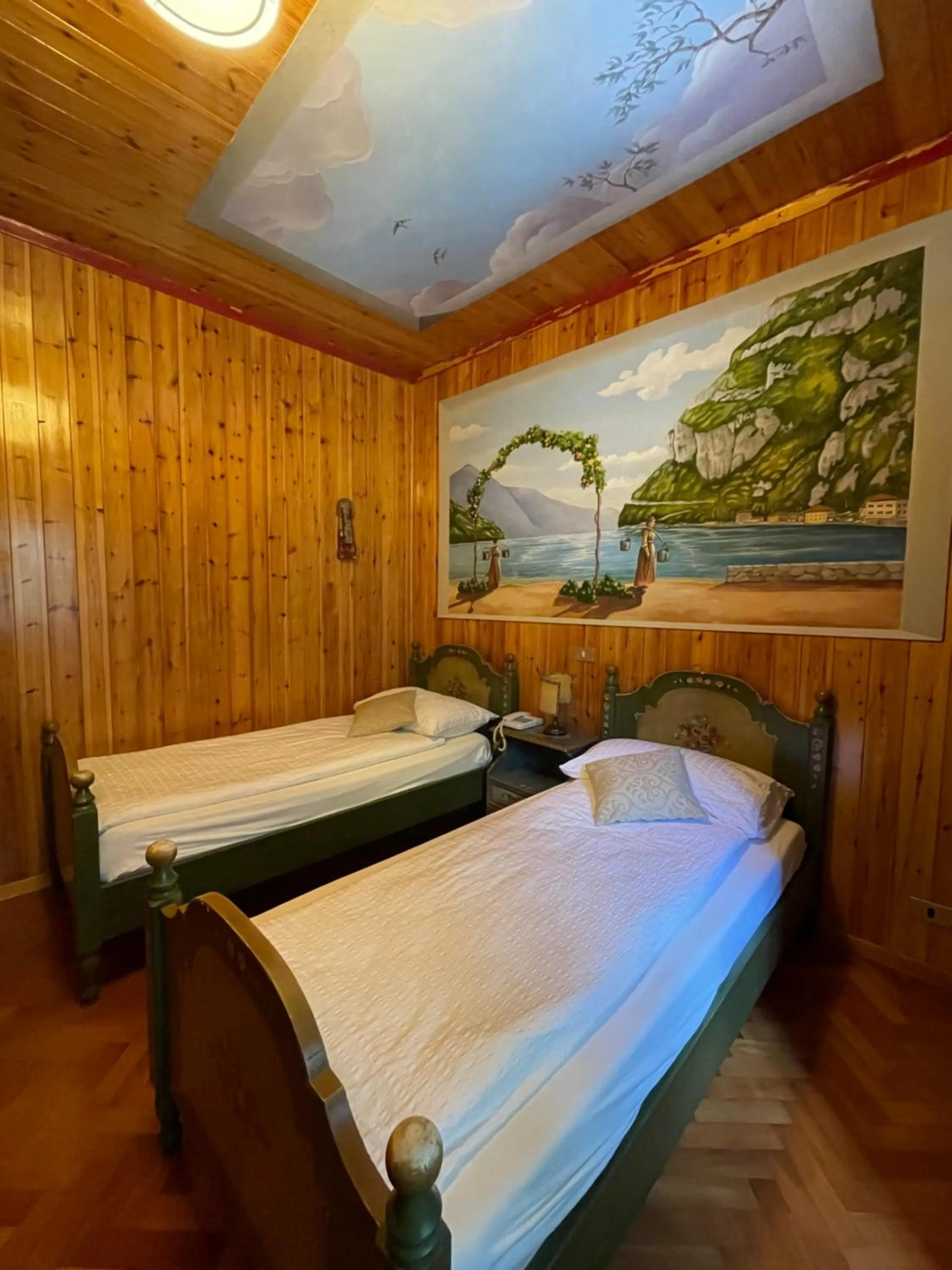 Bed in Villaggio Hotel Aquila