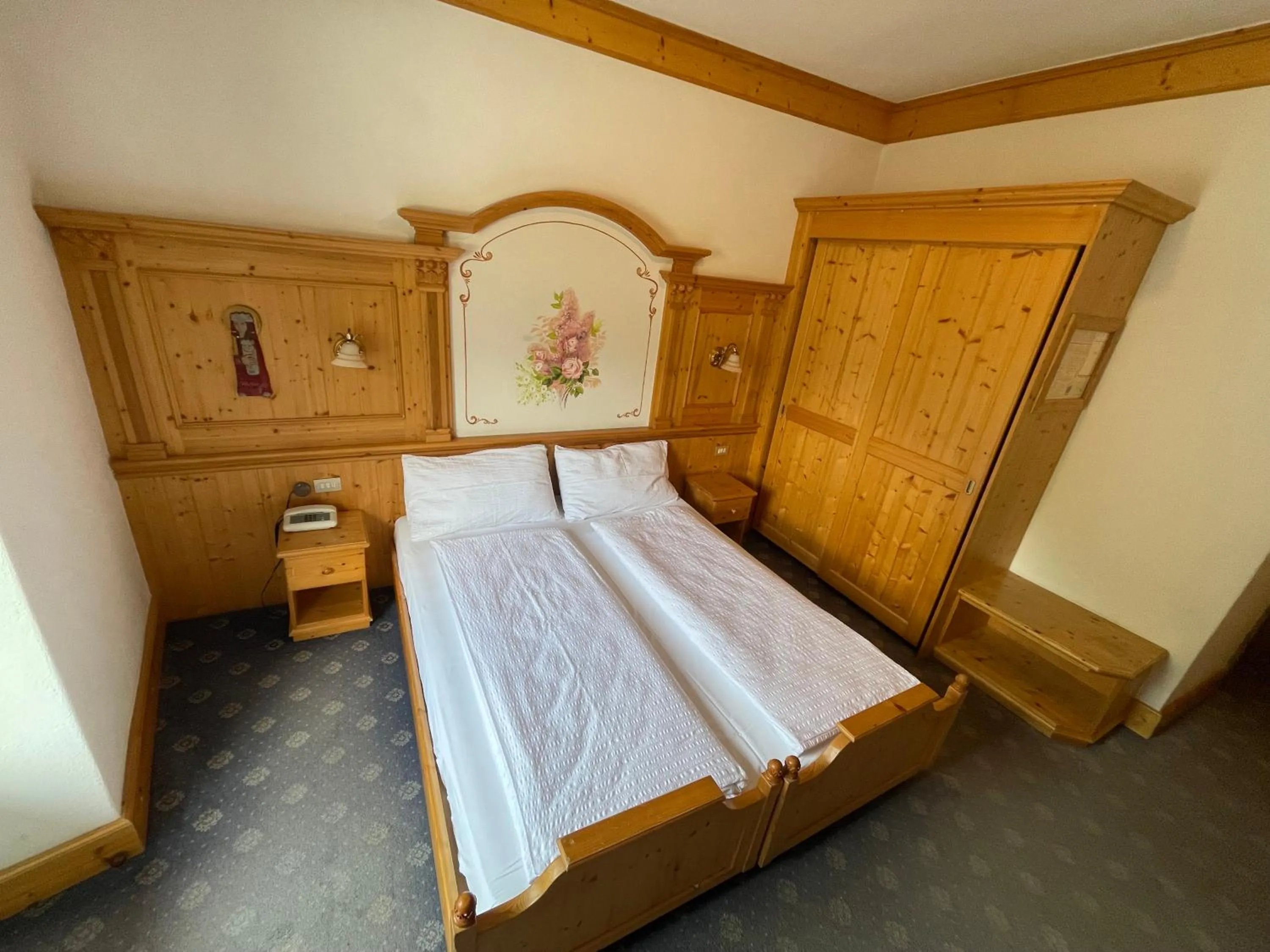 Bed in Villaggio Hotel Aquila