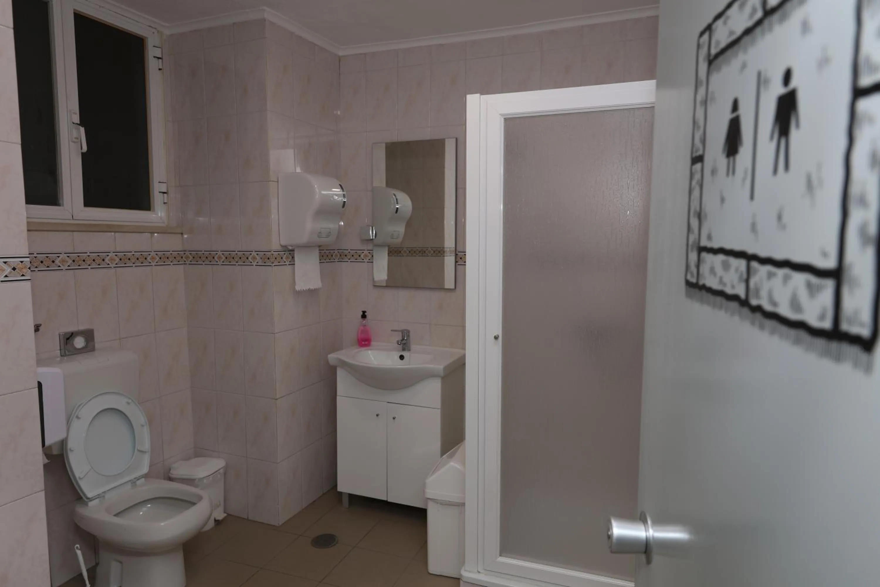 Bathroom in O Elétrico Guesthouse