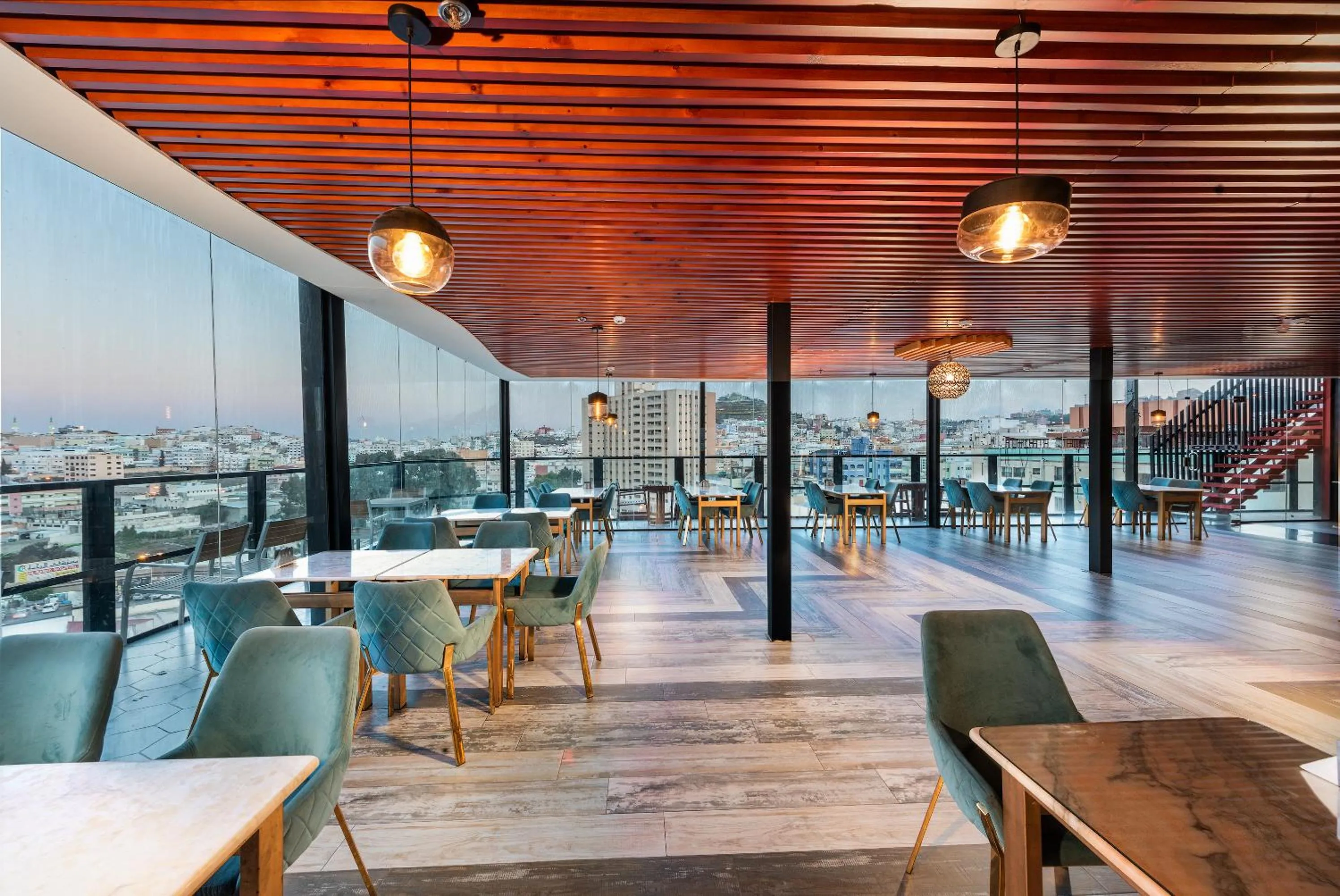 Restaurant/places to eat in Blue inn Boutique