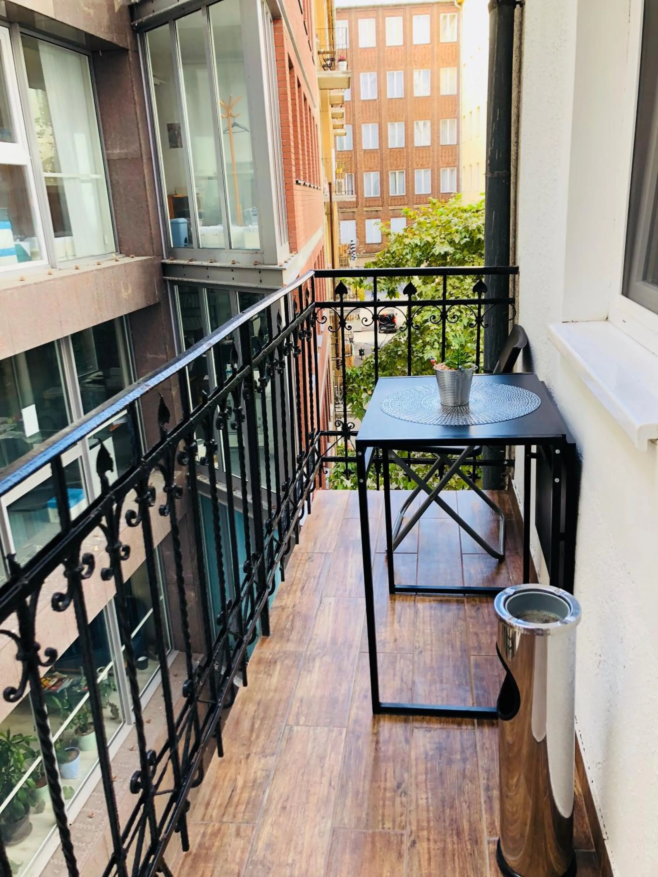 Urban Rooms