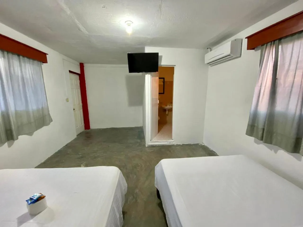 Bed in Hotel Maria Bonita Acapulco