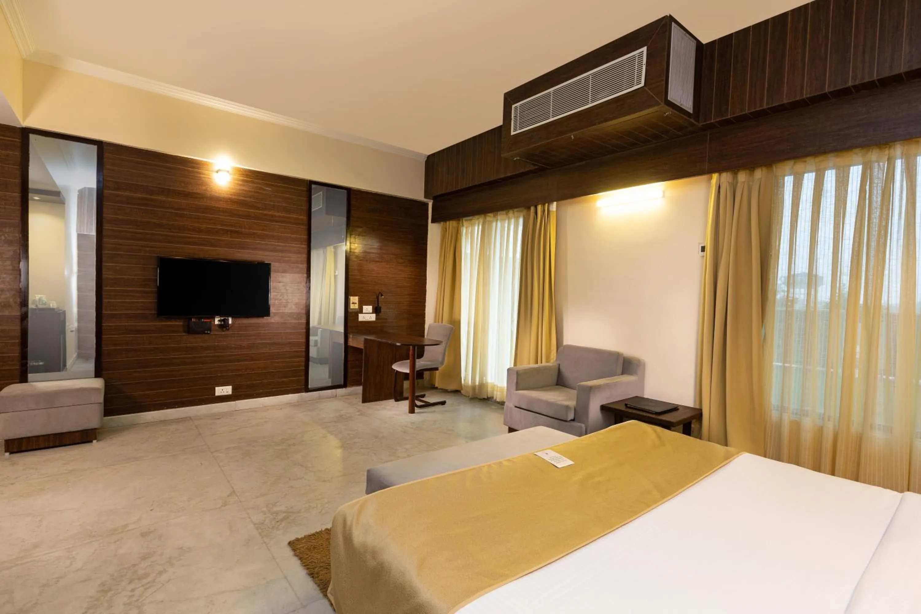 TV and multimedia, Bed in Pride Premier Solitaire