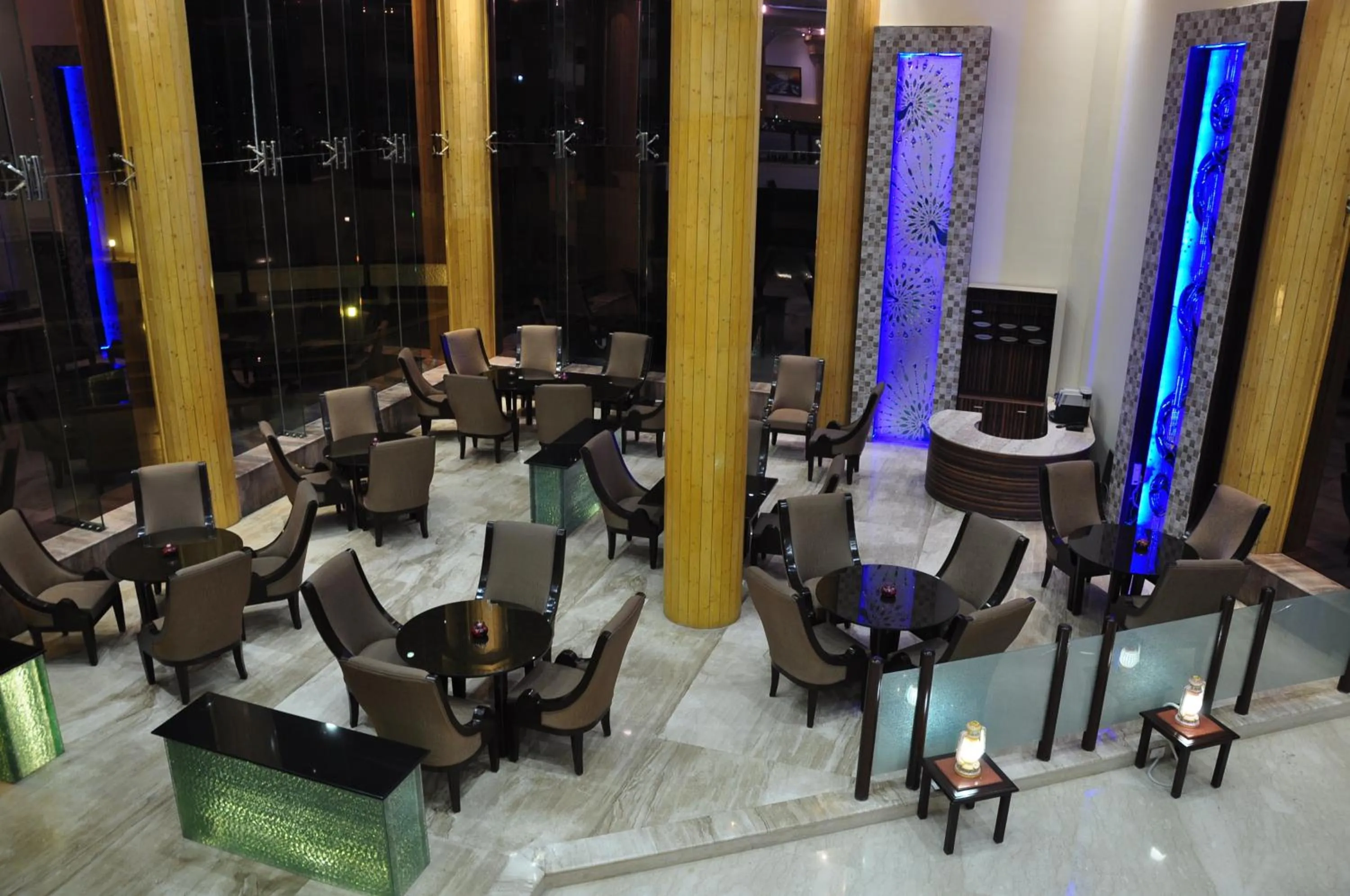 Coffee/tea facilities in Pride Premier Solitaire