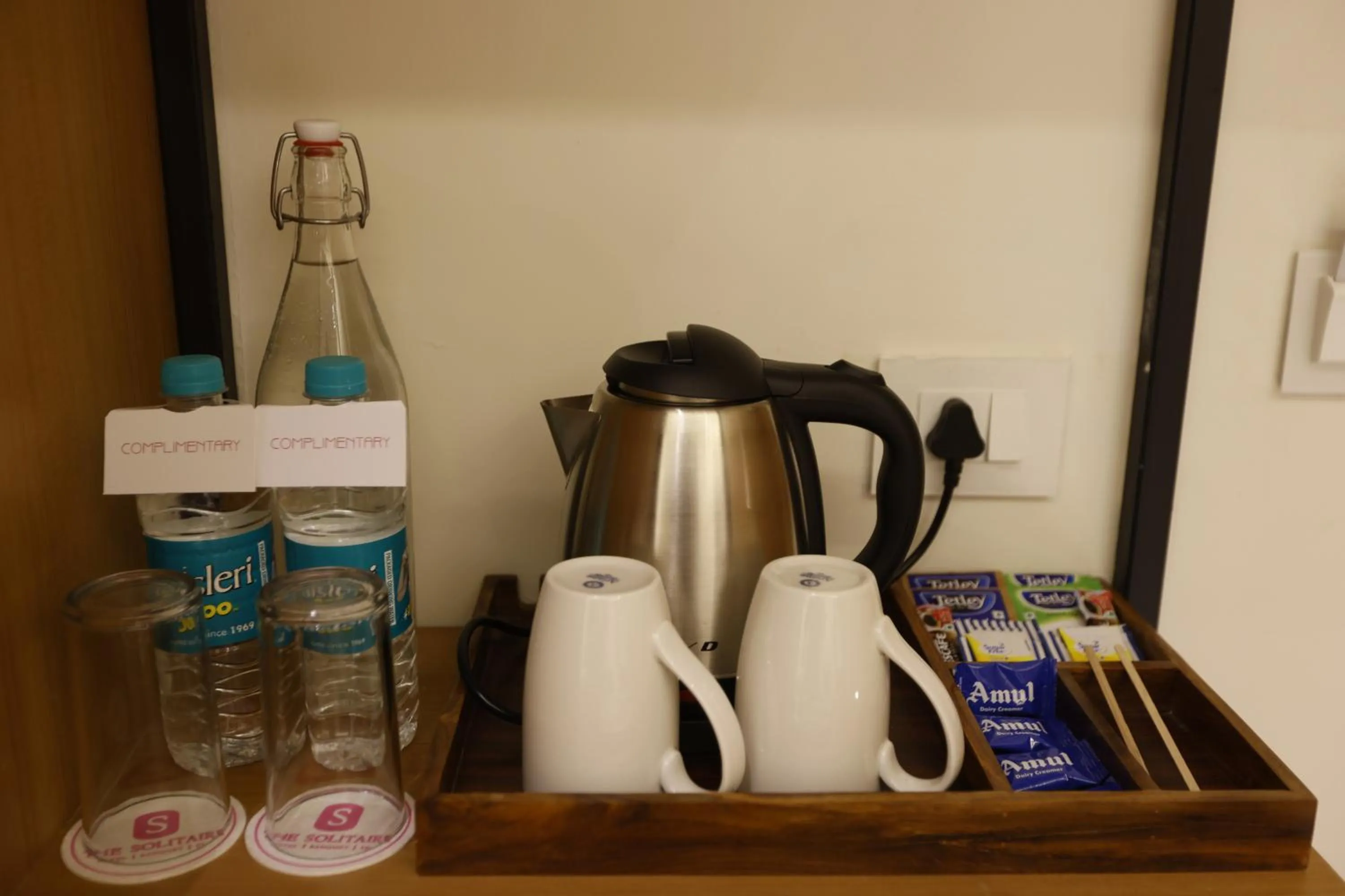 Coffee/tea facilities in Pride Premier Solitaire