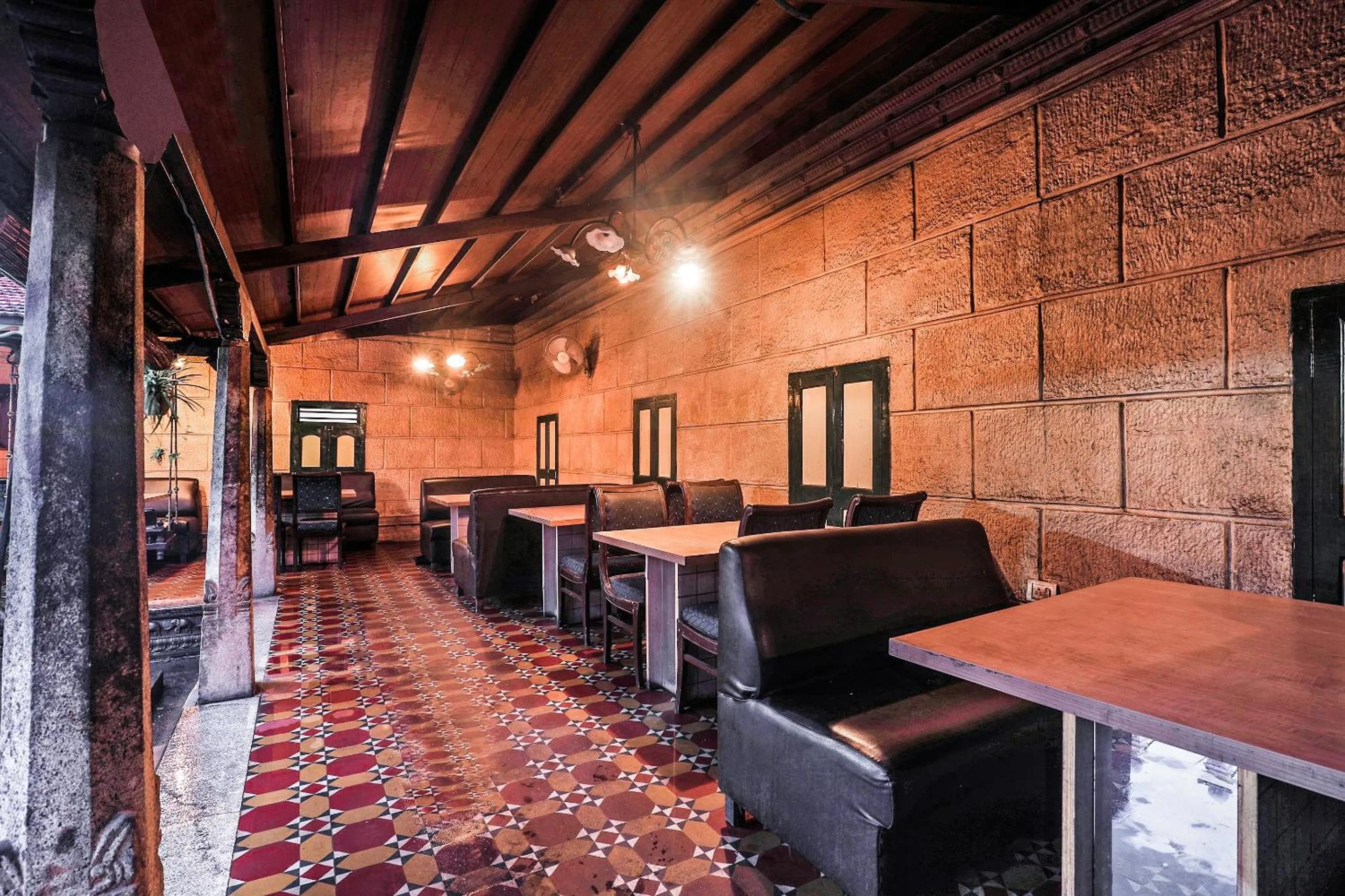 Restaurant/places to eat in Hotel O Athithi Inn Near Hyderabad Central