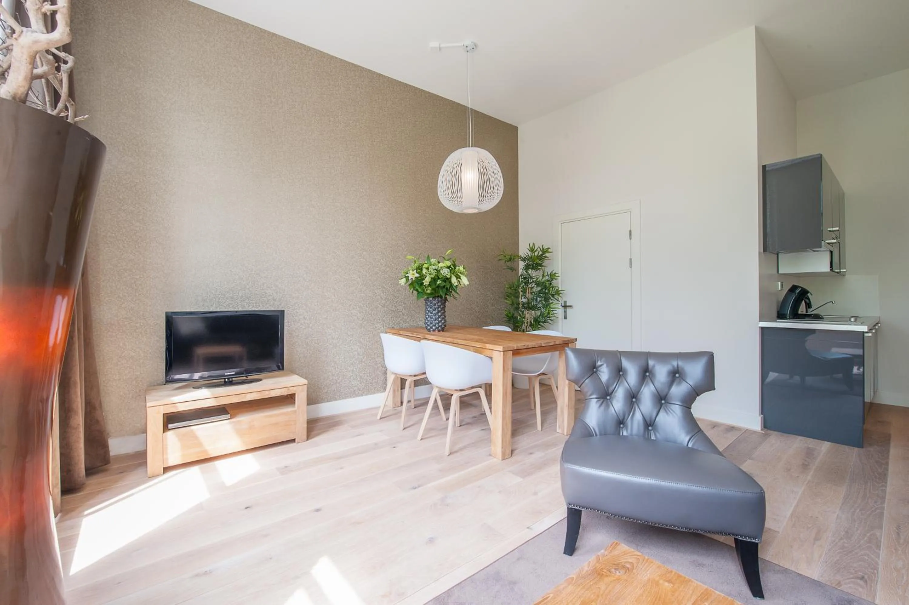 Kitchen or kitchenette in Museumpark Apartments