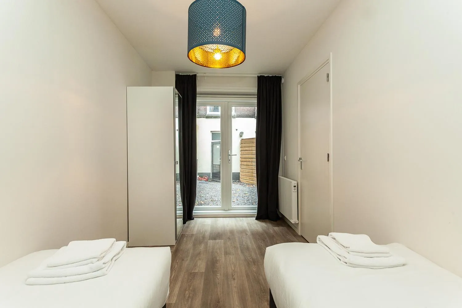 Bedroom, Bed in Museumpark Apartments