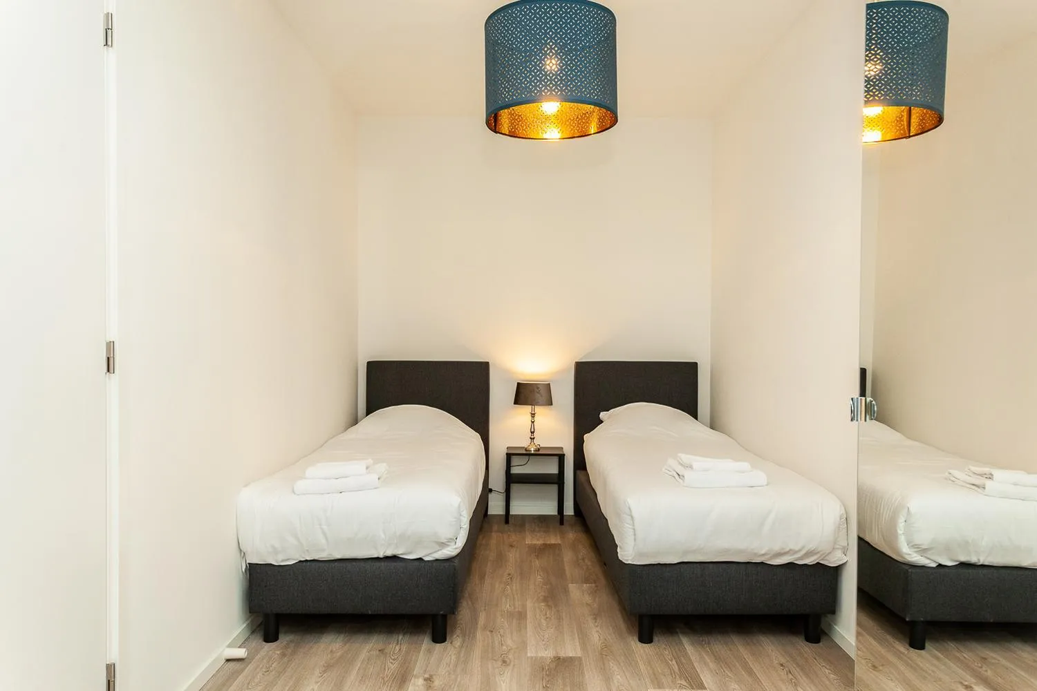 Bedroom, Bed in Museumpark Apartments