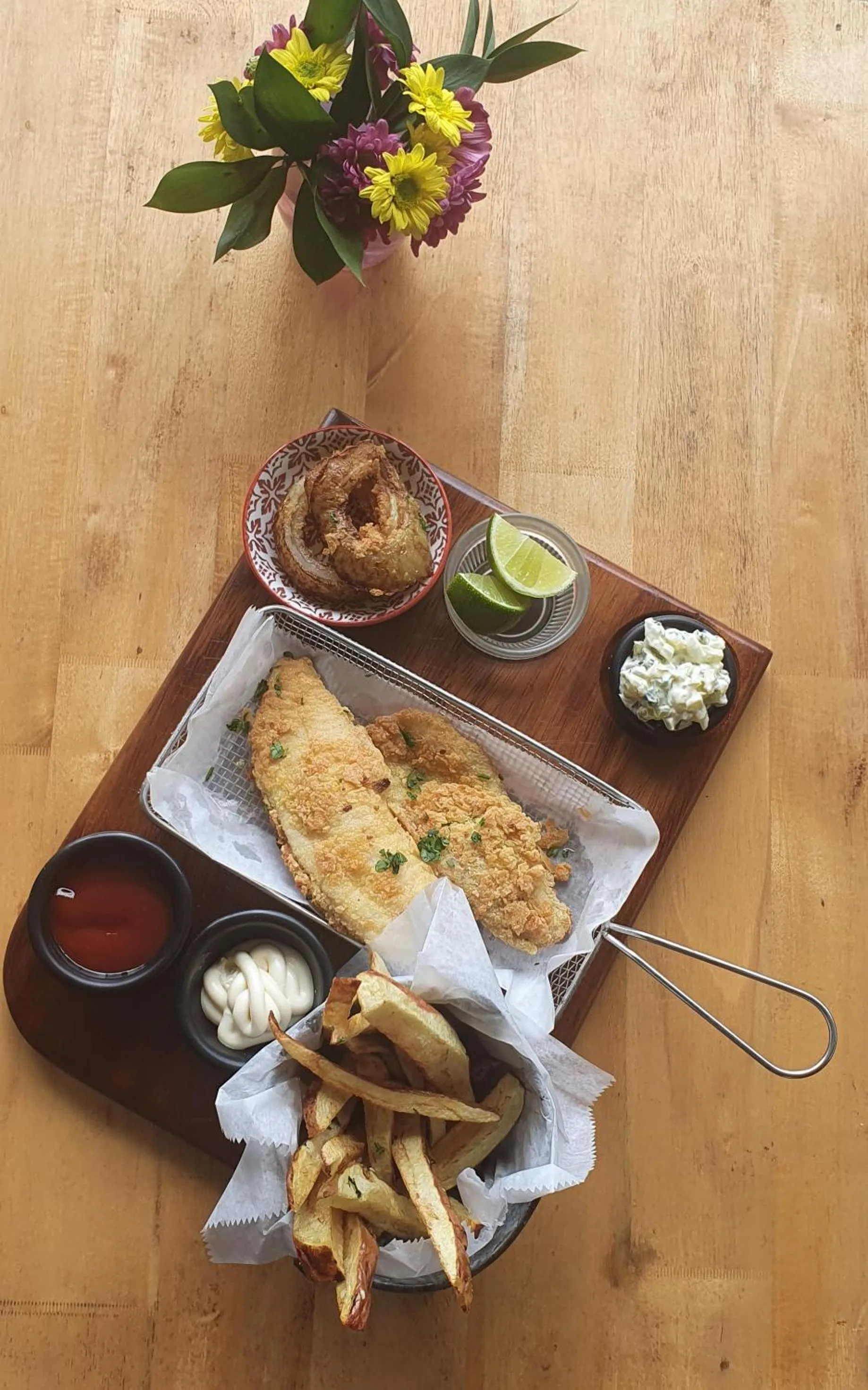 Restaurant/places to eat in OutBox Inn