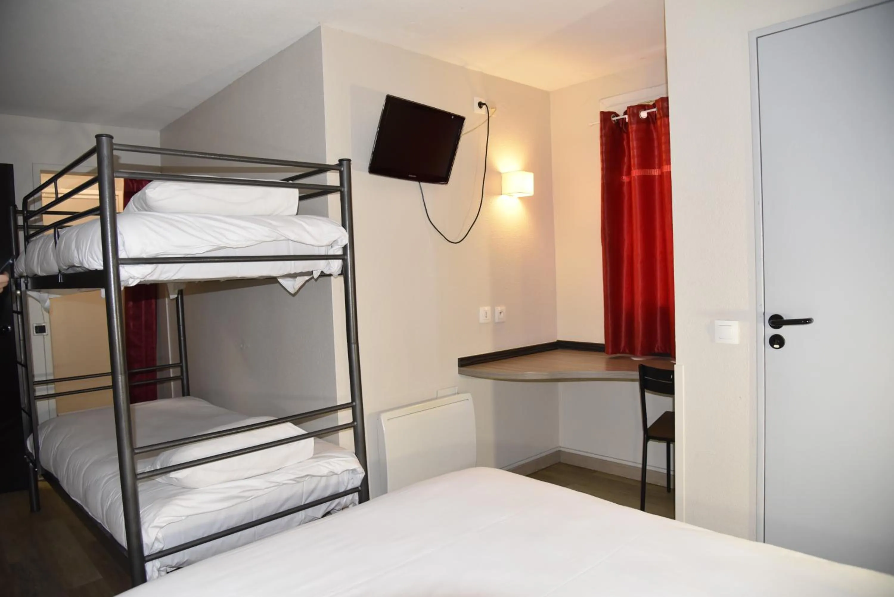 Bed in Hotel du Triangle