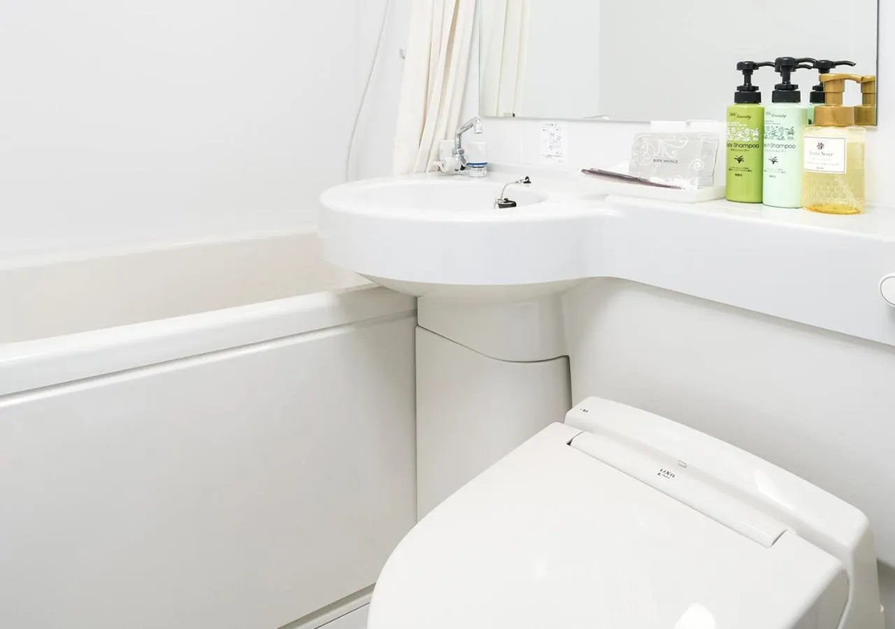 Shower in Hotel Trend Asakusa Tawaramachi