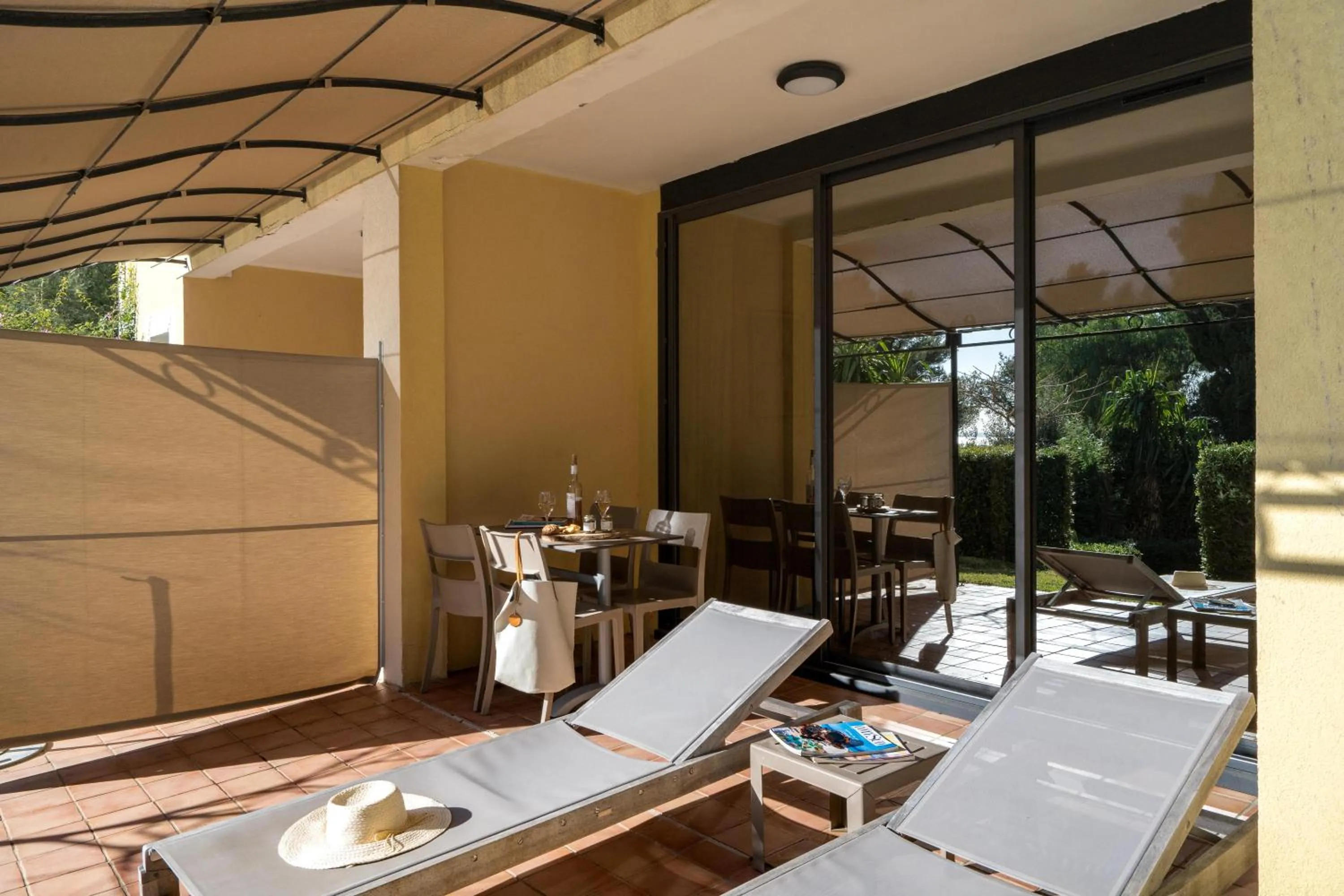 Patio in La Résidence du Bailli