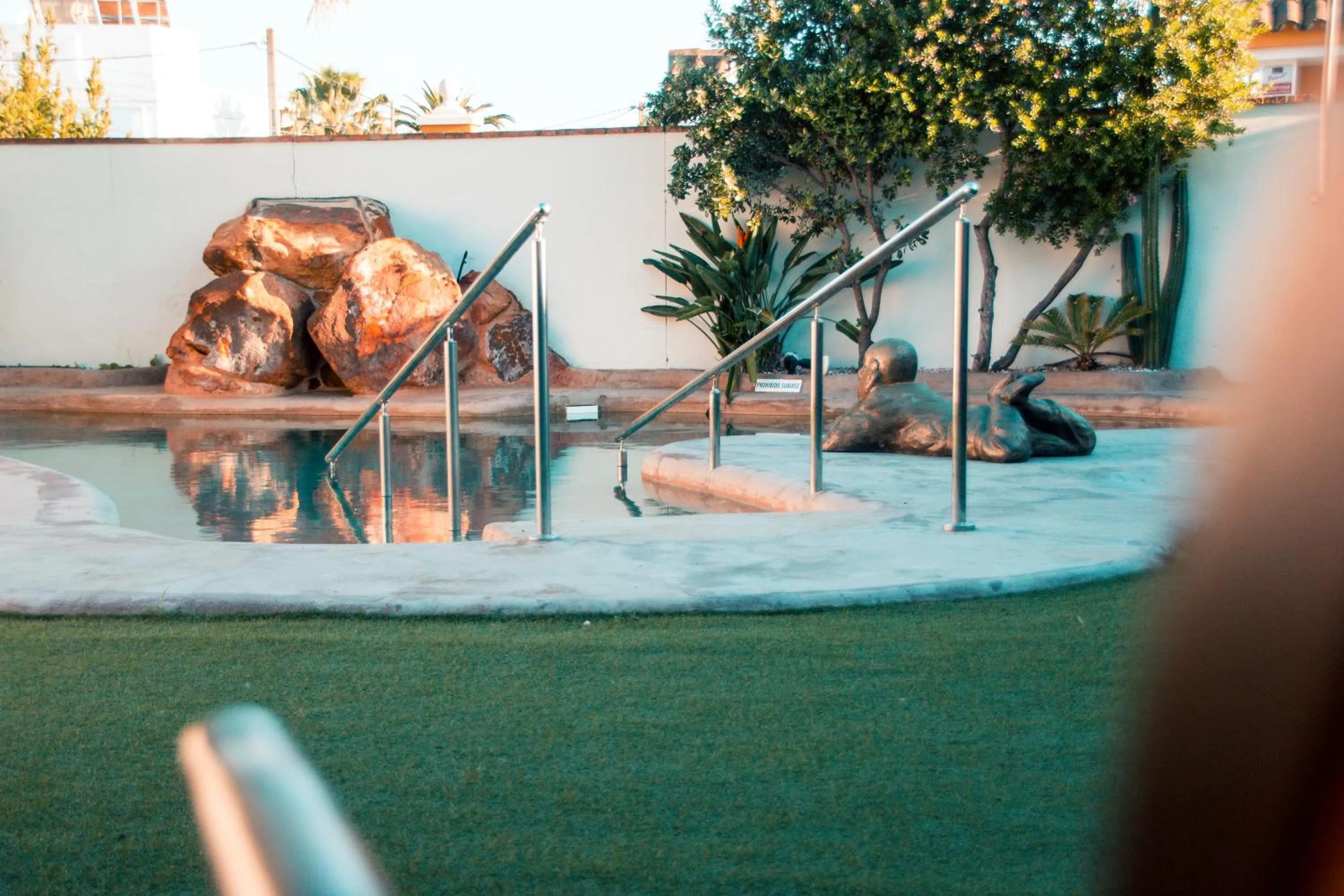 Swimming pool in AROHAZ Hotel & Restaurante