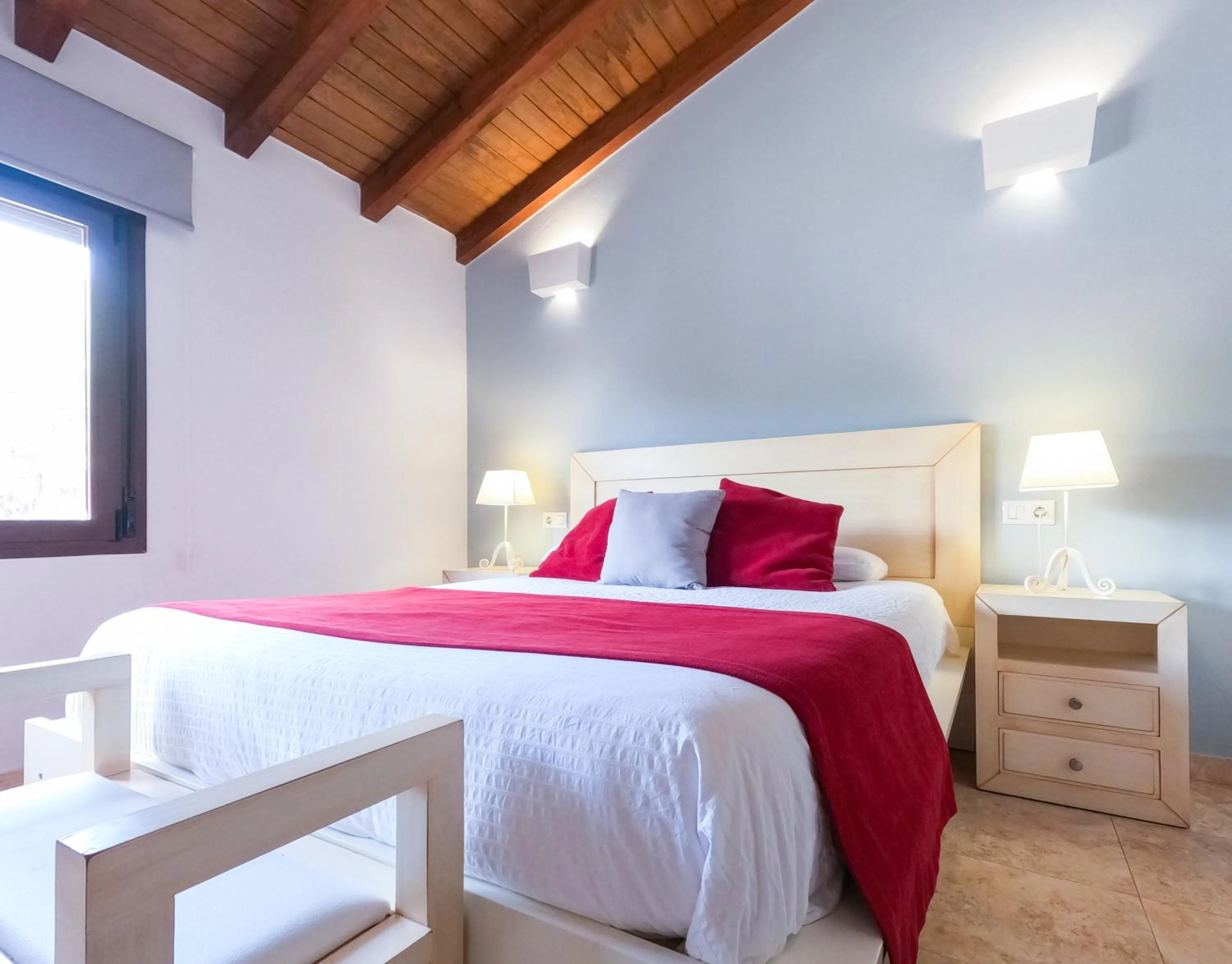 AROHAZ Hotel & Restaurante