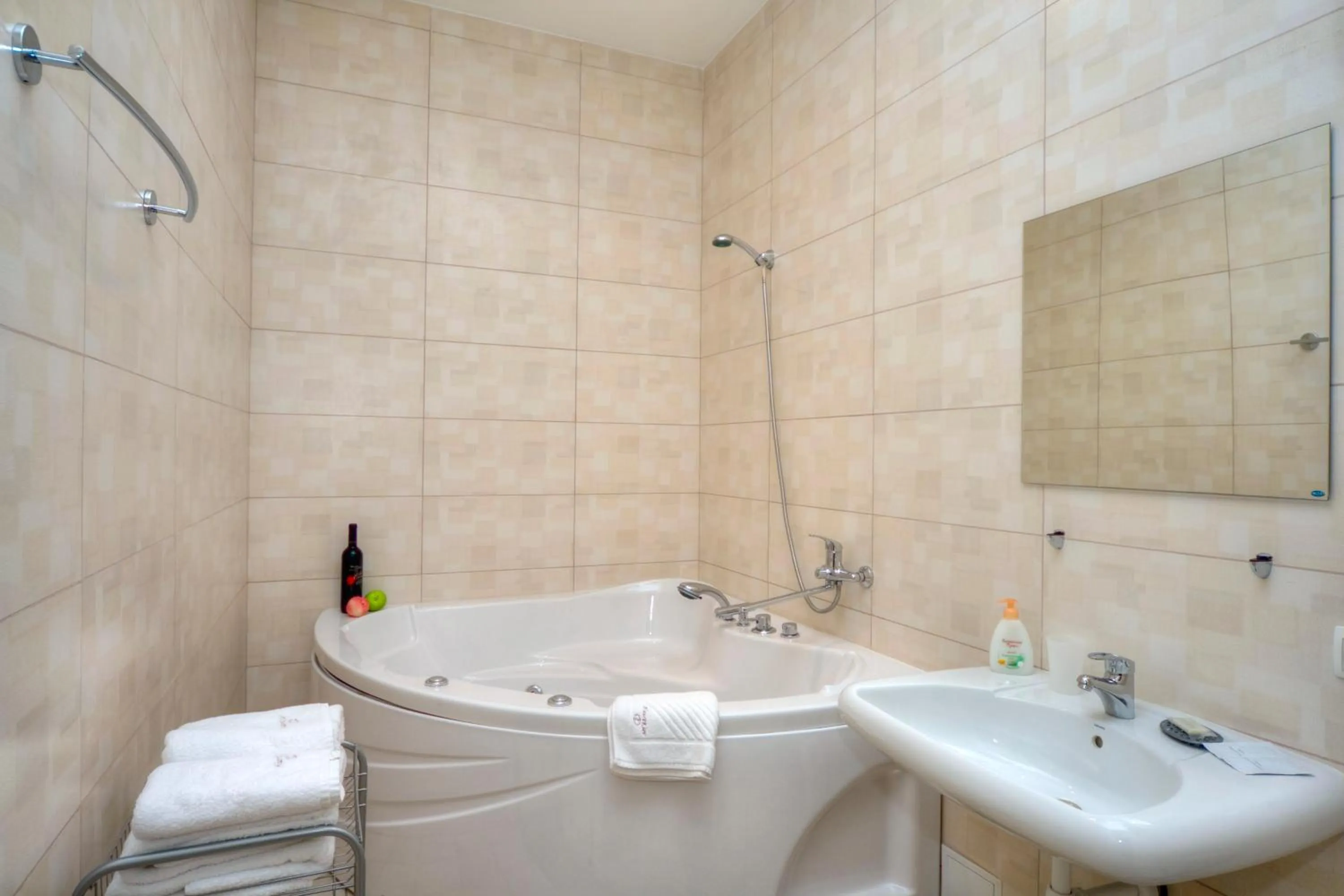 Bathroom in Best Season Apart Hotel