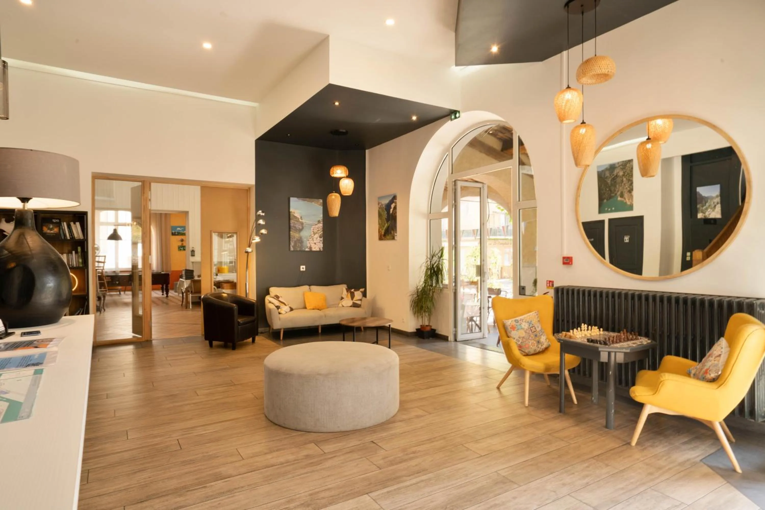 TV and multimedia in Hotel du Levant