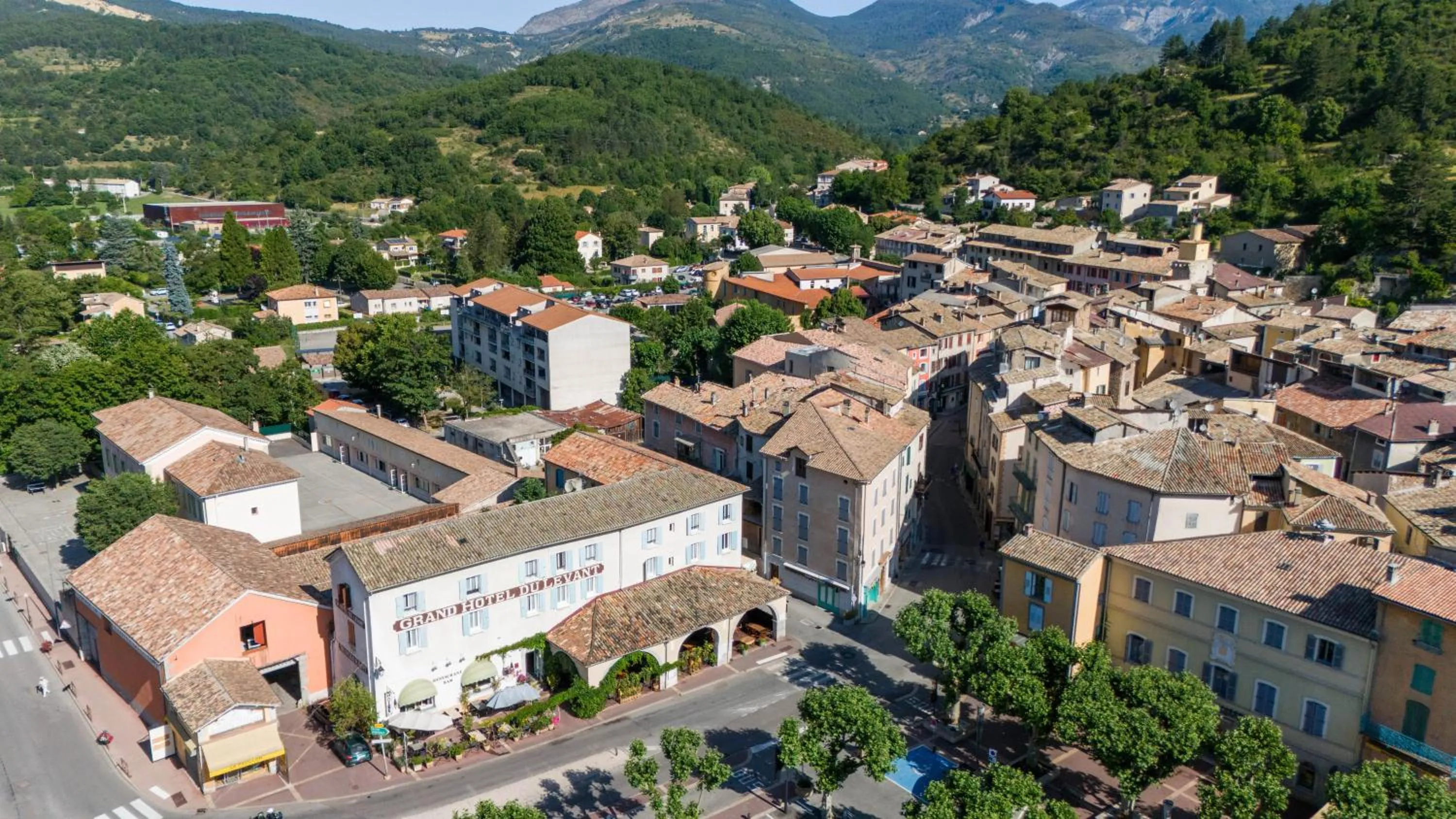 Property building in Hotel du Levant