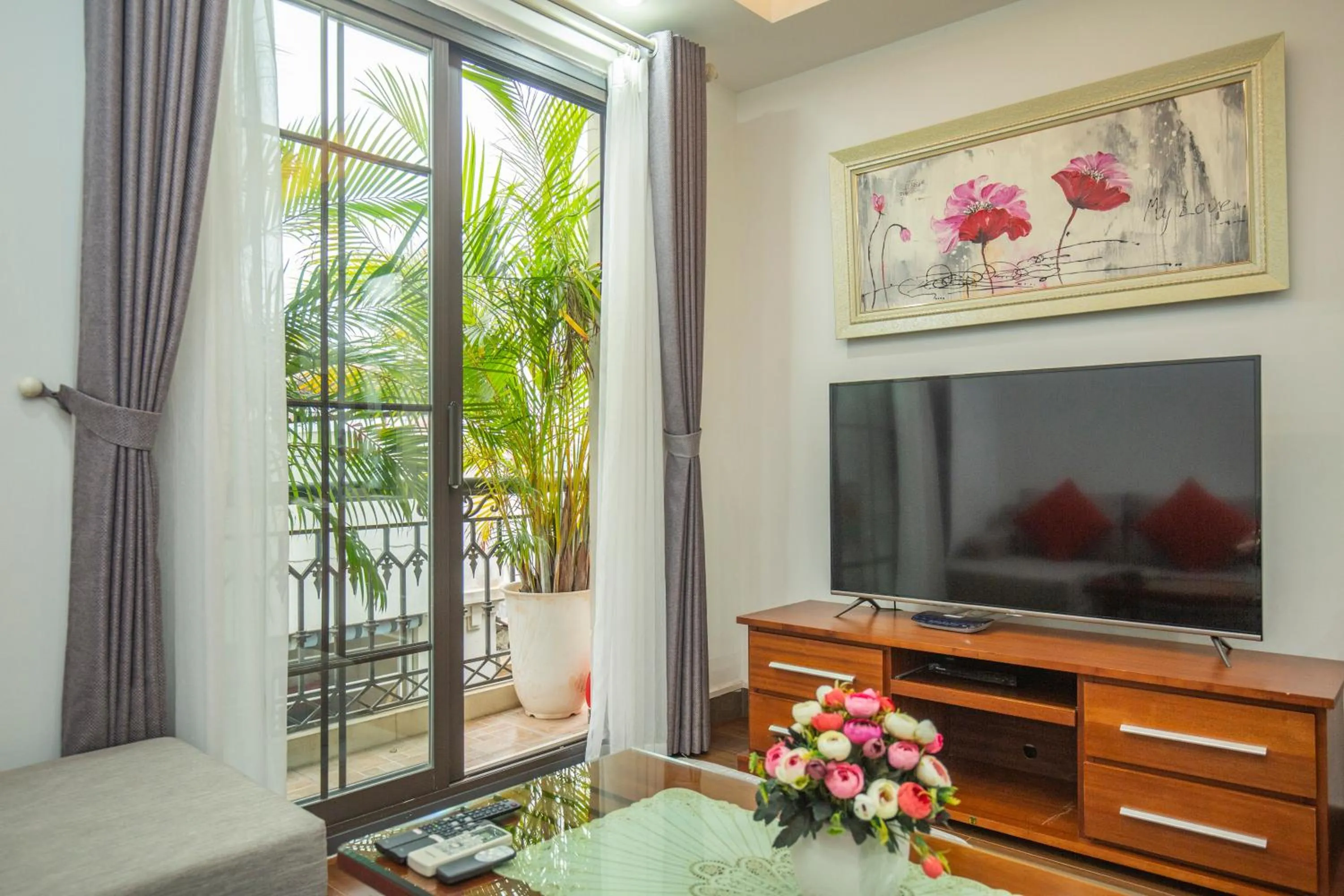 Communal lounge/ TV room in Sumitomo2 - Apartments for Japanese