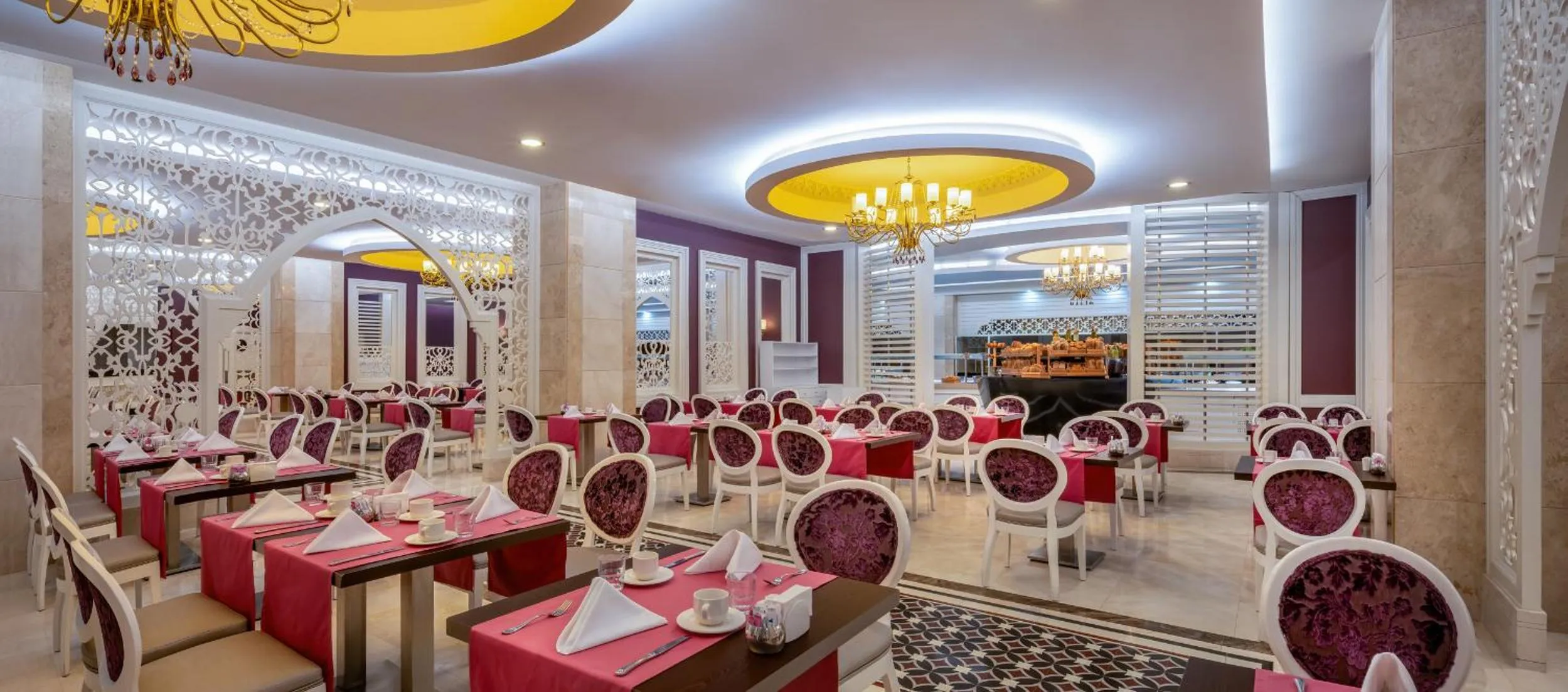 Restaurant/places to eat in Villa Side Residence