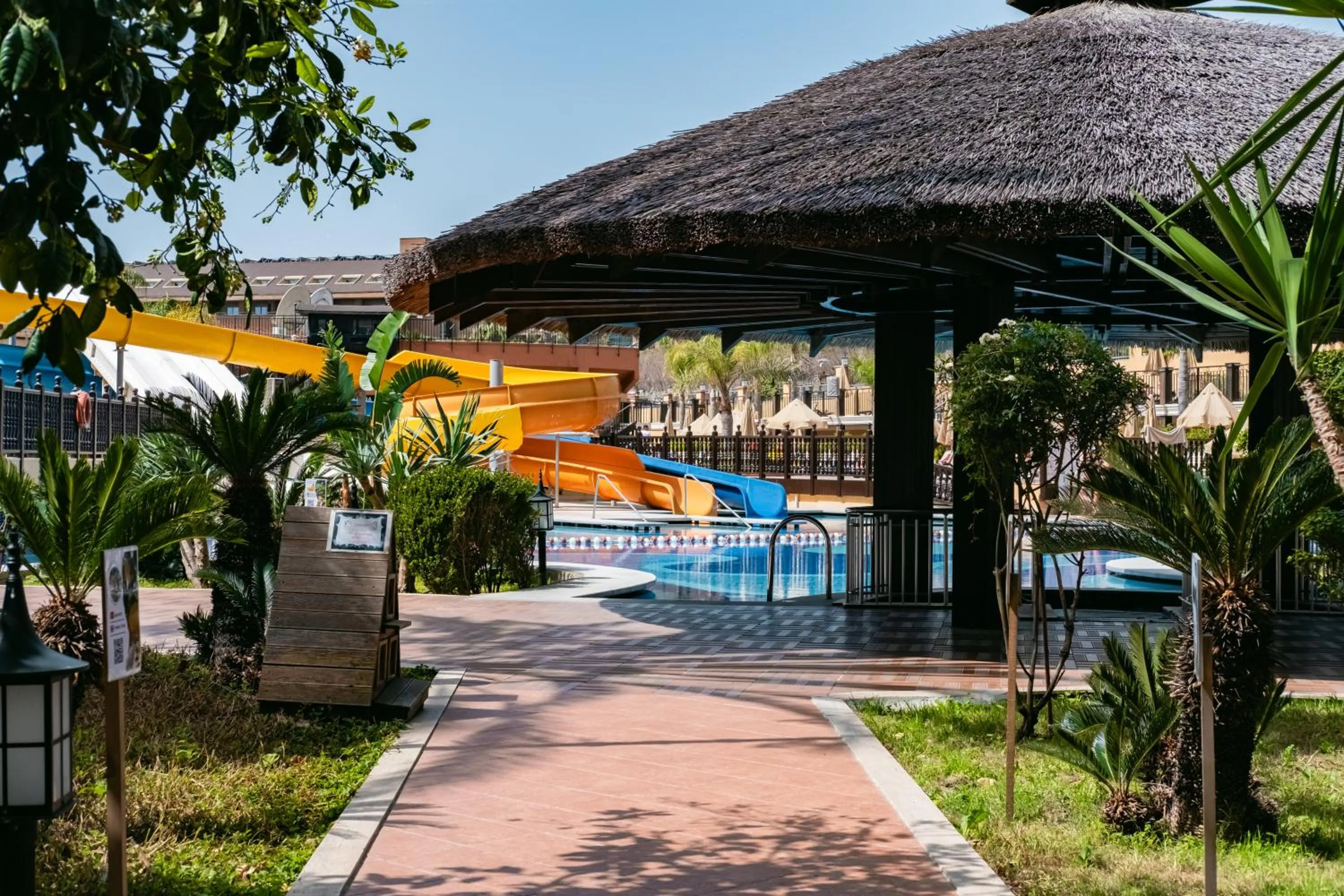 Garden in Villa Side Residence