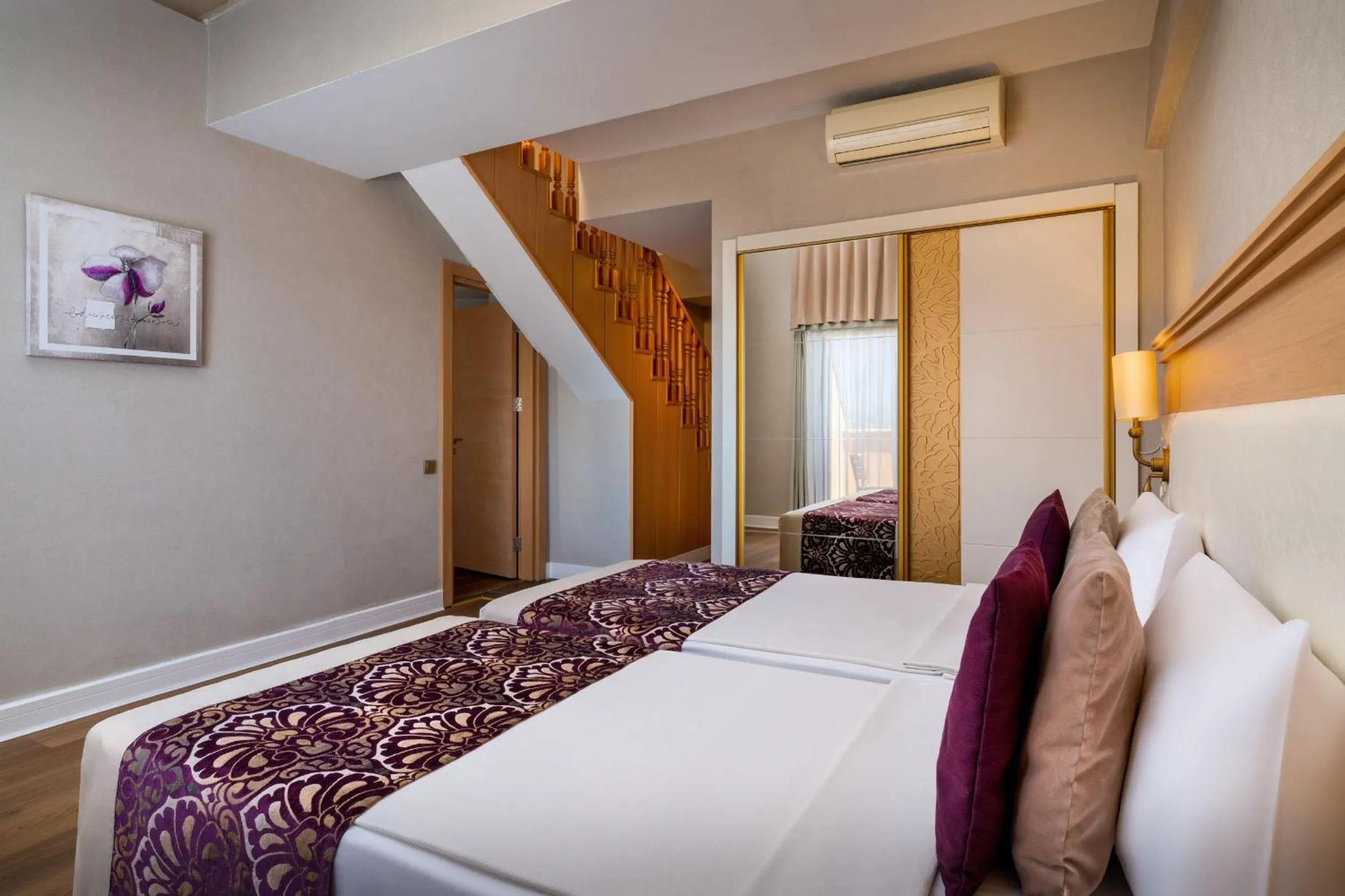 Bed in Villa Side Residence