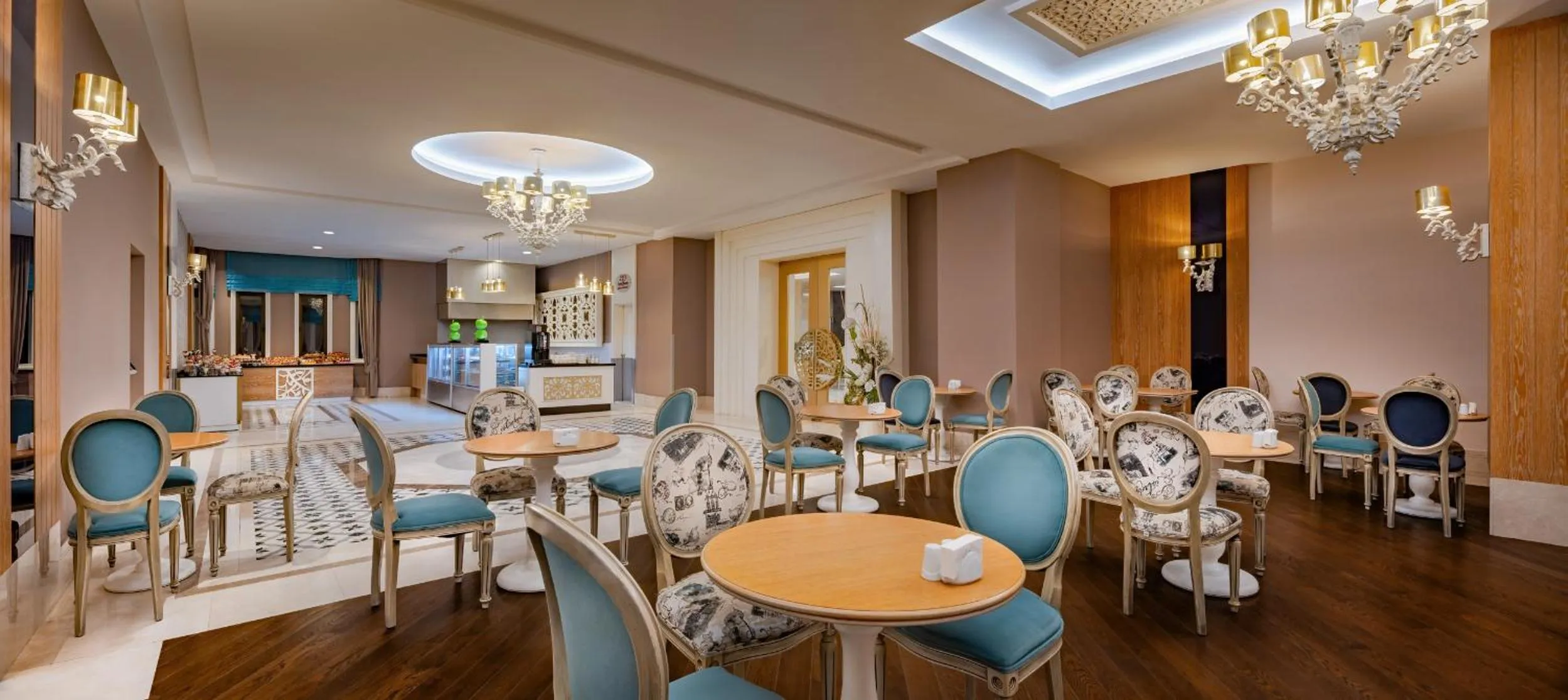 Restaurant/places to eat in Villa Side Residence