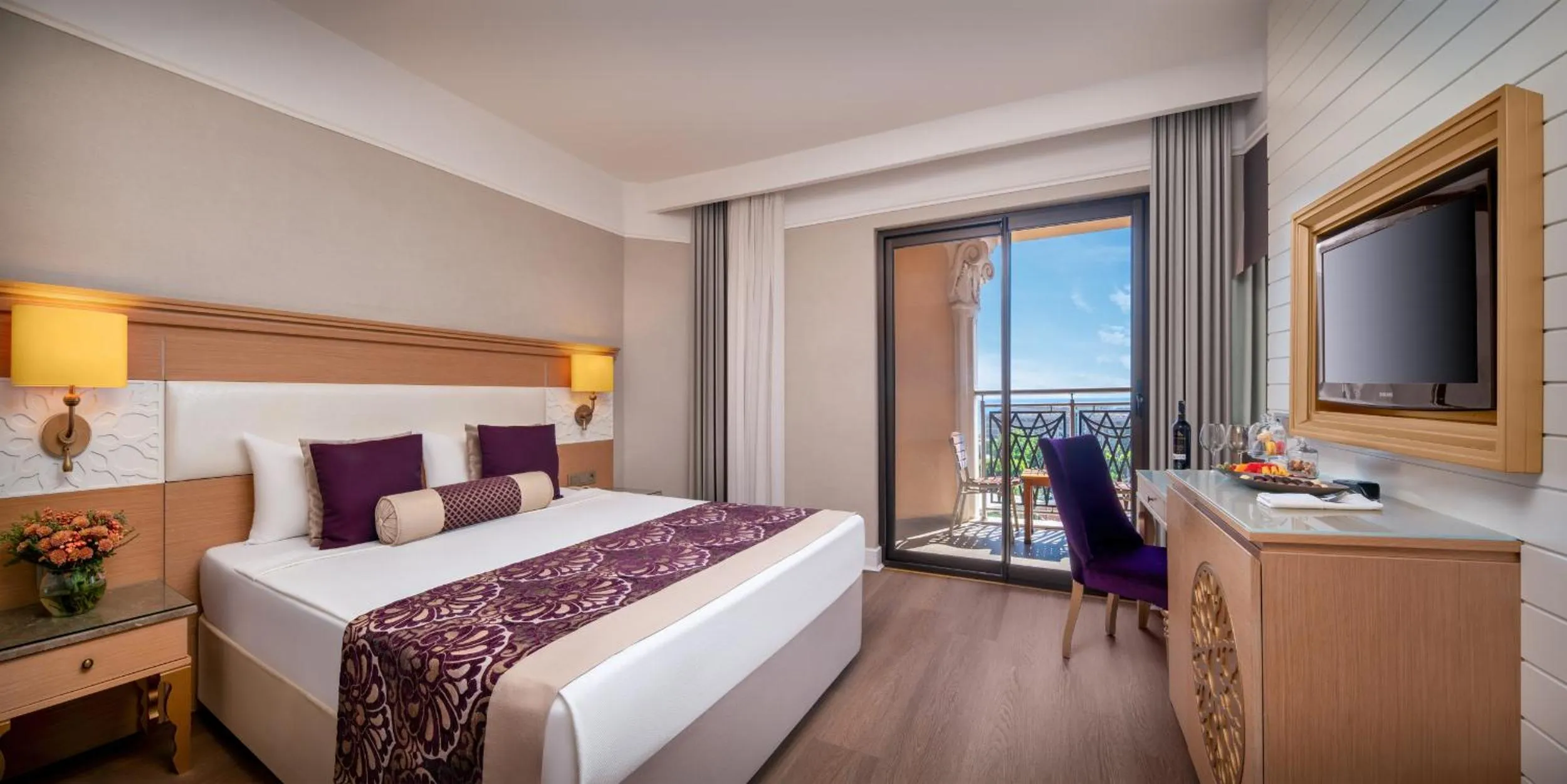 Bed in Villa Side Residence