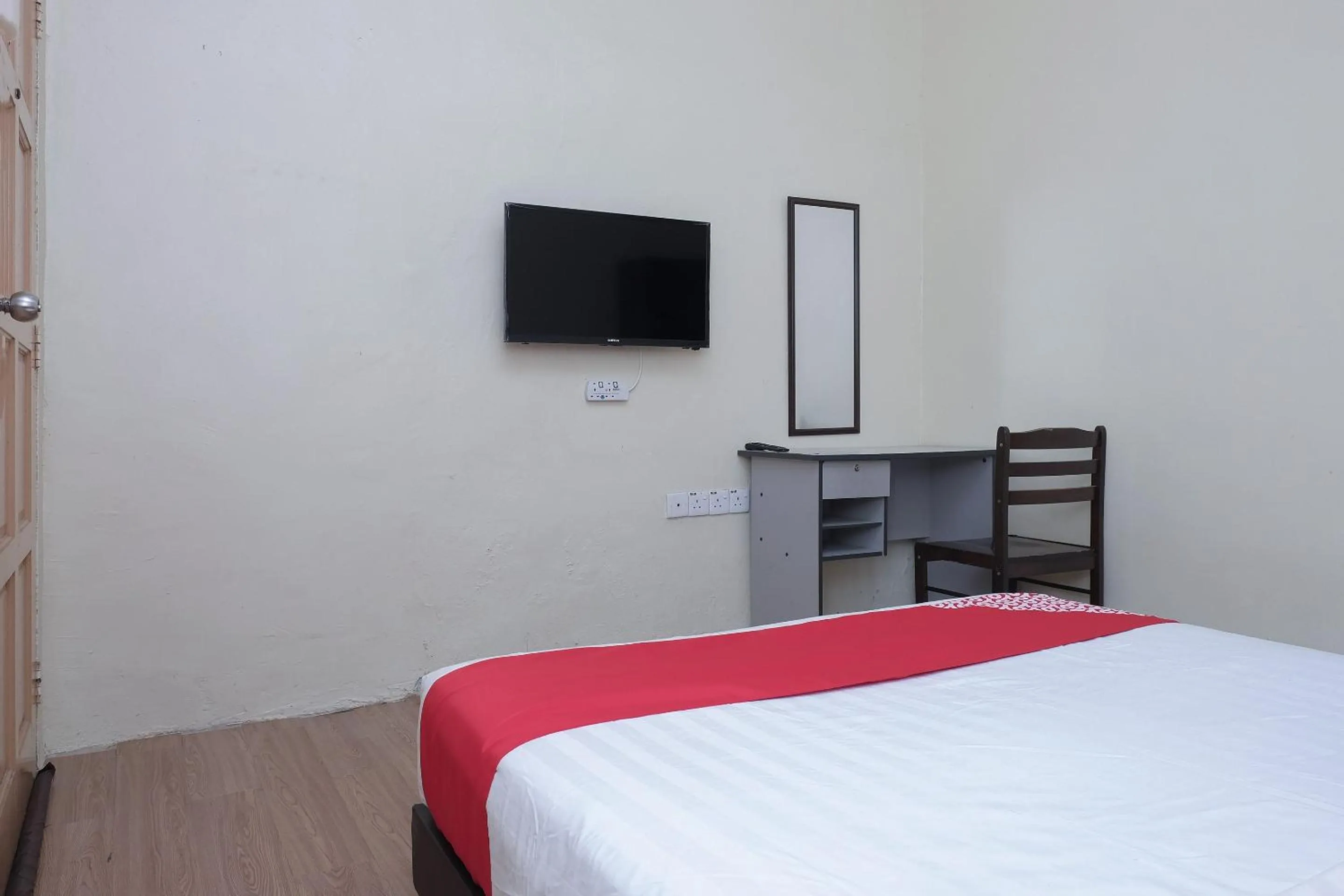 Bedroom, Bed in Hotel O Kay Inn Kerteh