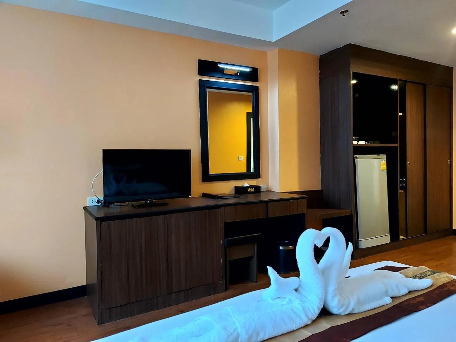 TV and multimedia, Bed in M Hotel Danok