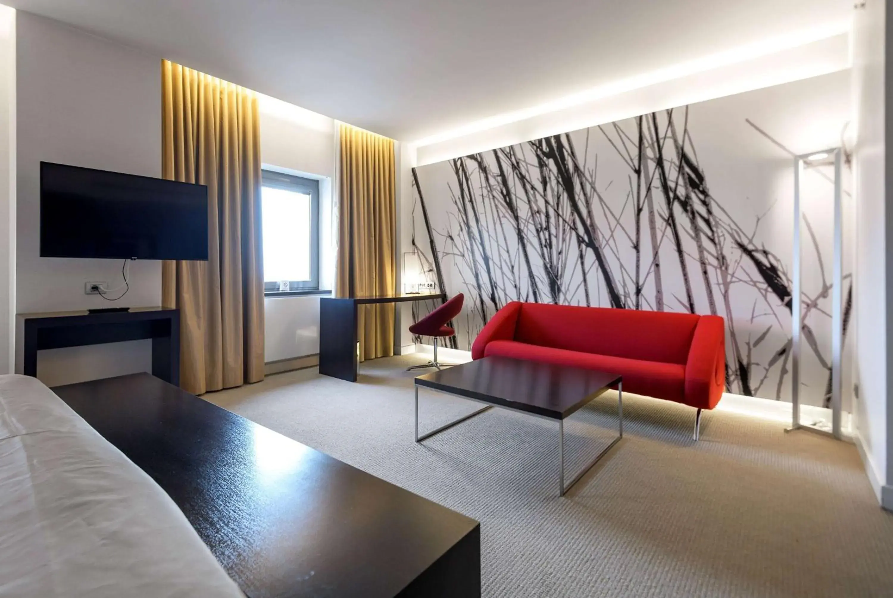 Junior King Suite - single occupancy - Non-Smoking in Ramada Plaza by Wyndham Bucharest Convention Center Junior King Suite - single occupancy - Non-Smoking in Ramada Plaza by Wyndham Bucharest Convention Center