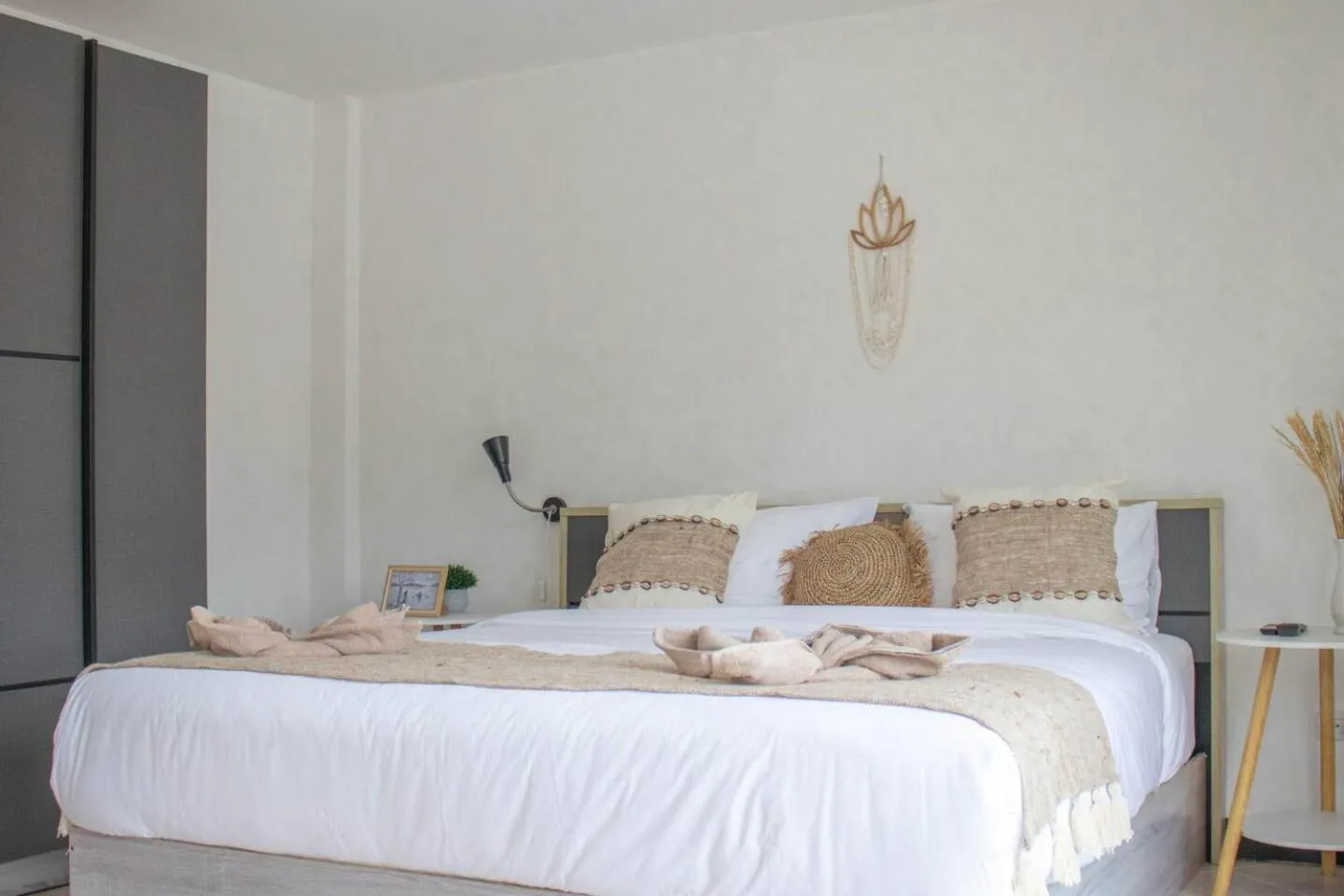 Bedroom, Bed in Kata Station Boutique Hotel