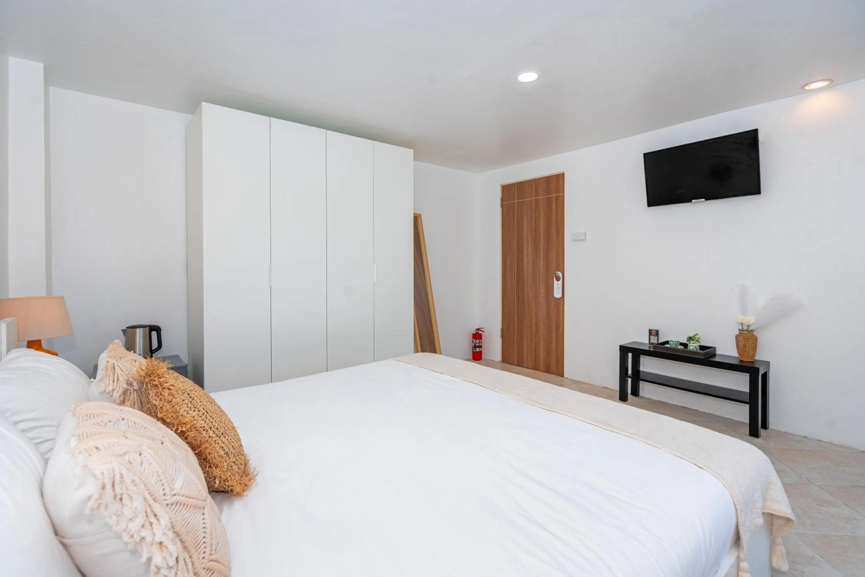 Bedroom, Bed in Kata Station Boutique Hotel