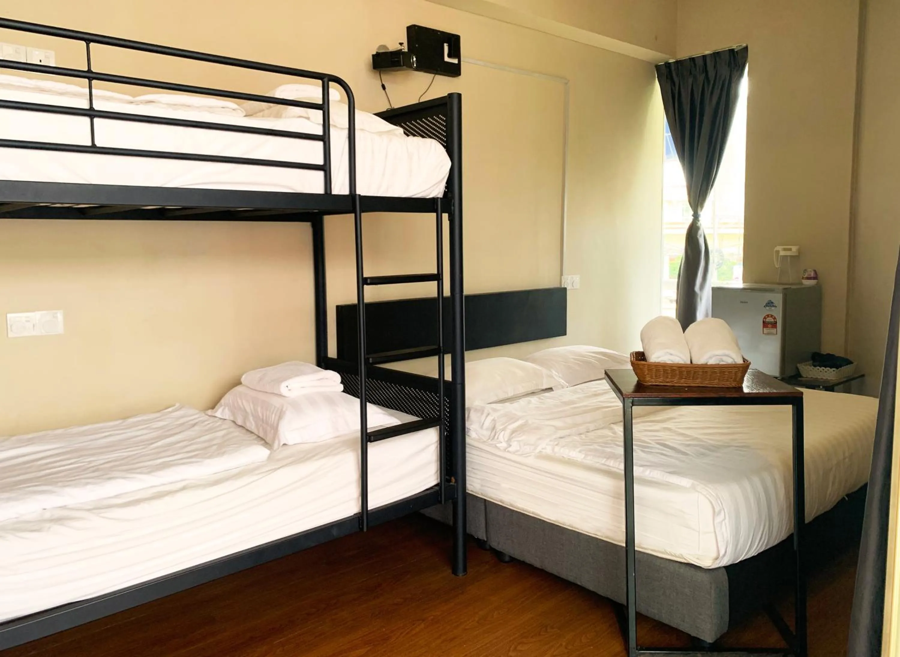 Bed in AE Semporna Guesthouse 极潜旅店