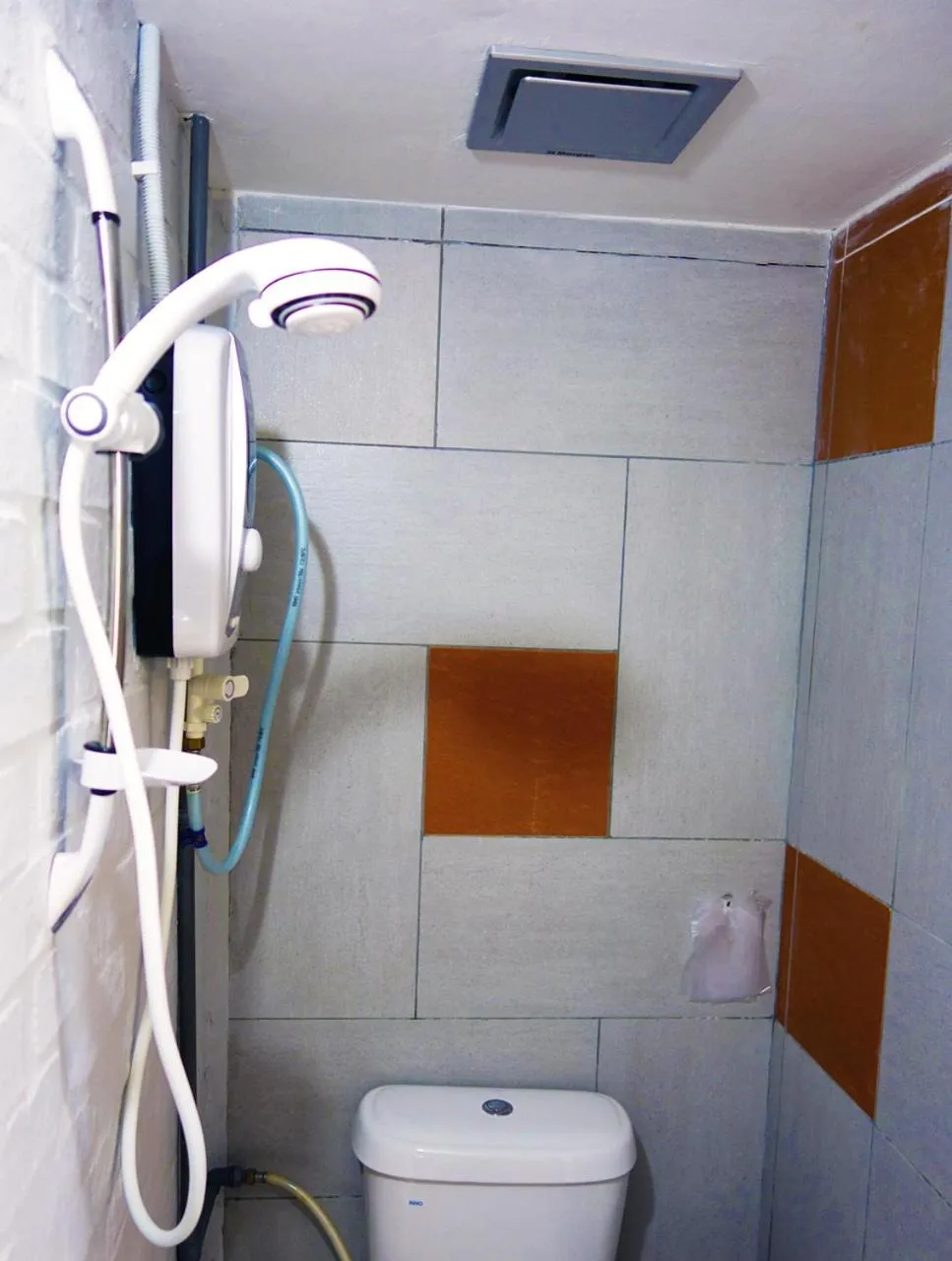 Bathroom in AE Semporna Guesthouse 极潜旅店