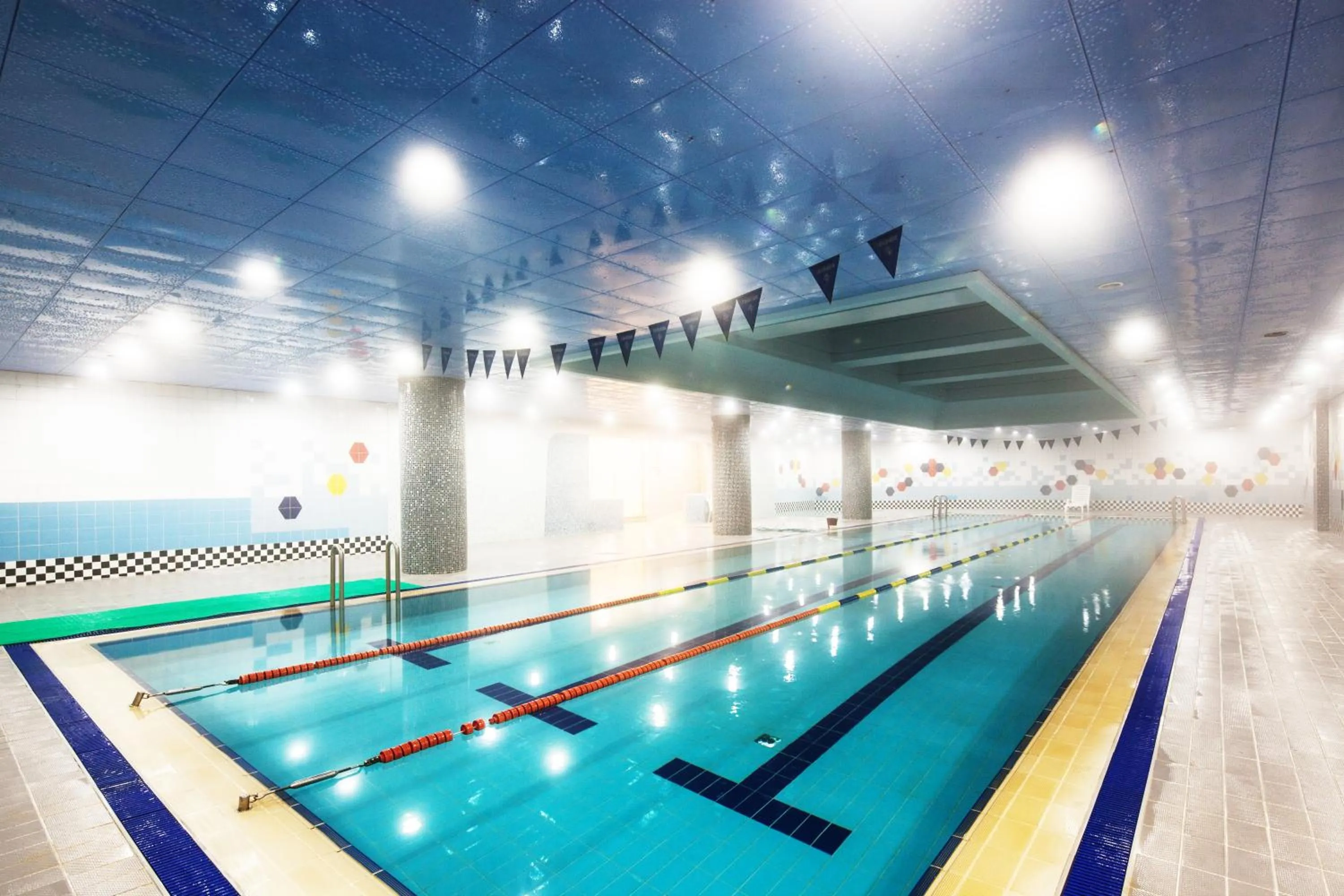 Swimming pool in Sono Belle Yangpyeong