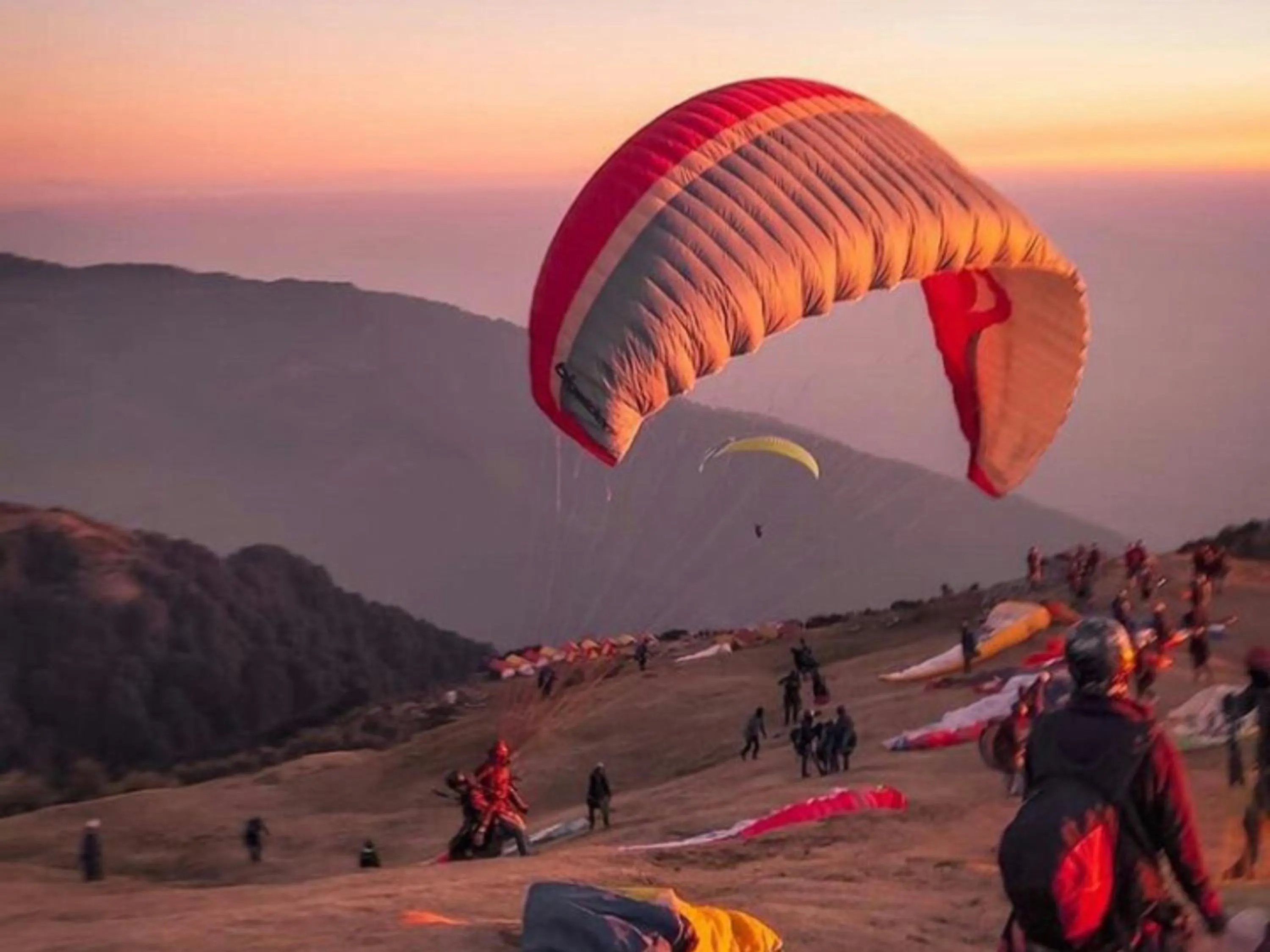 Day in The Hosteller Bir