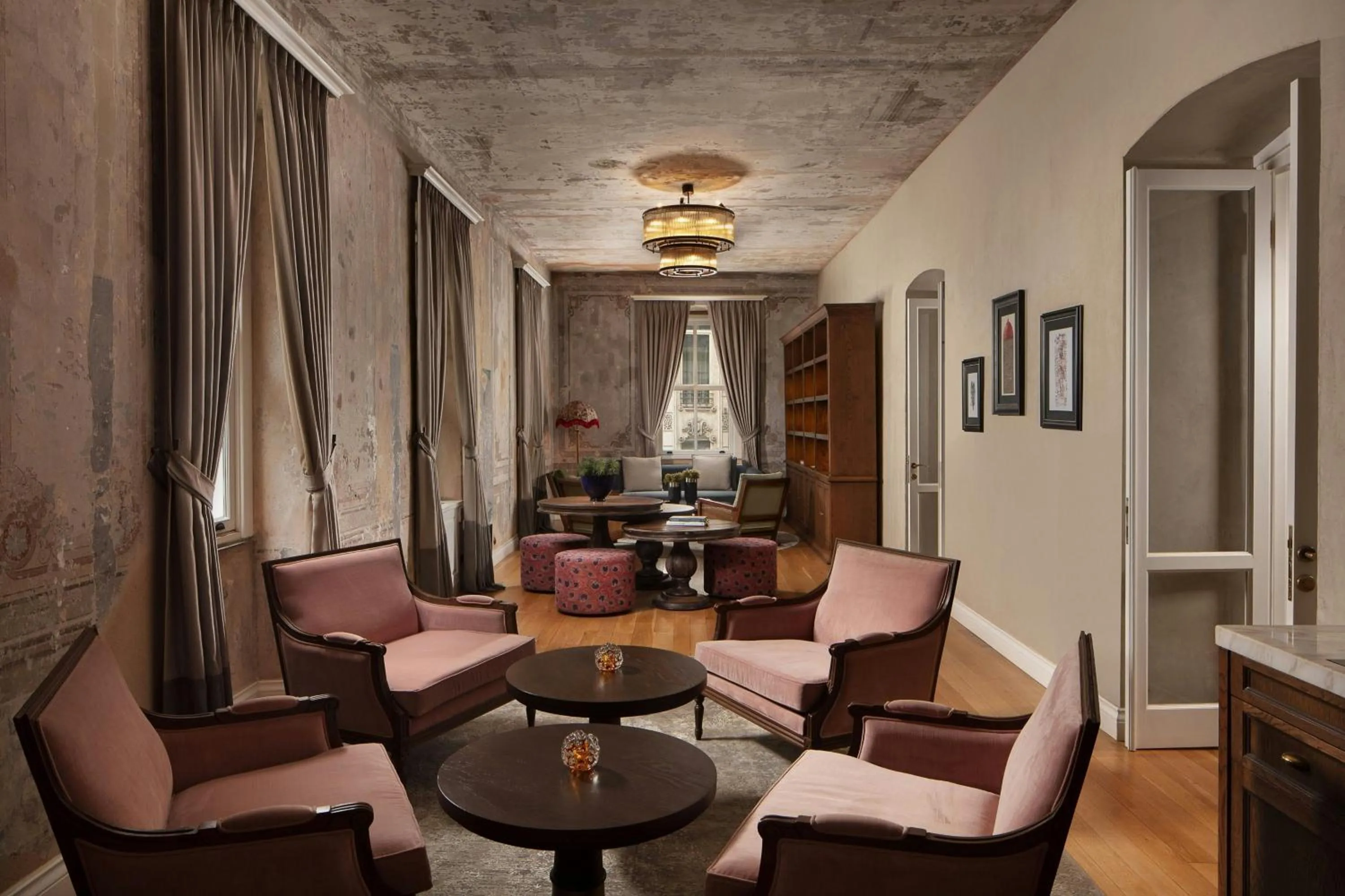 Lobby or reception in Adahan DeCamondo Pera, Autograph Collection