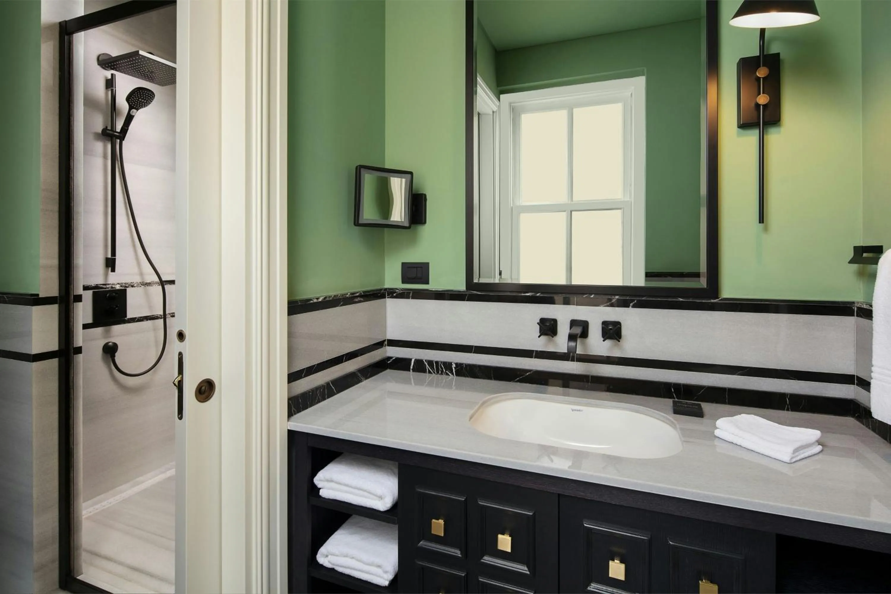 Bedroom in Adahan DeCamondo Pera, Autograph Collection