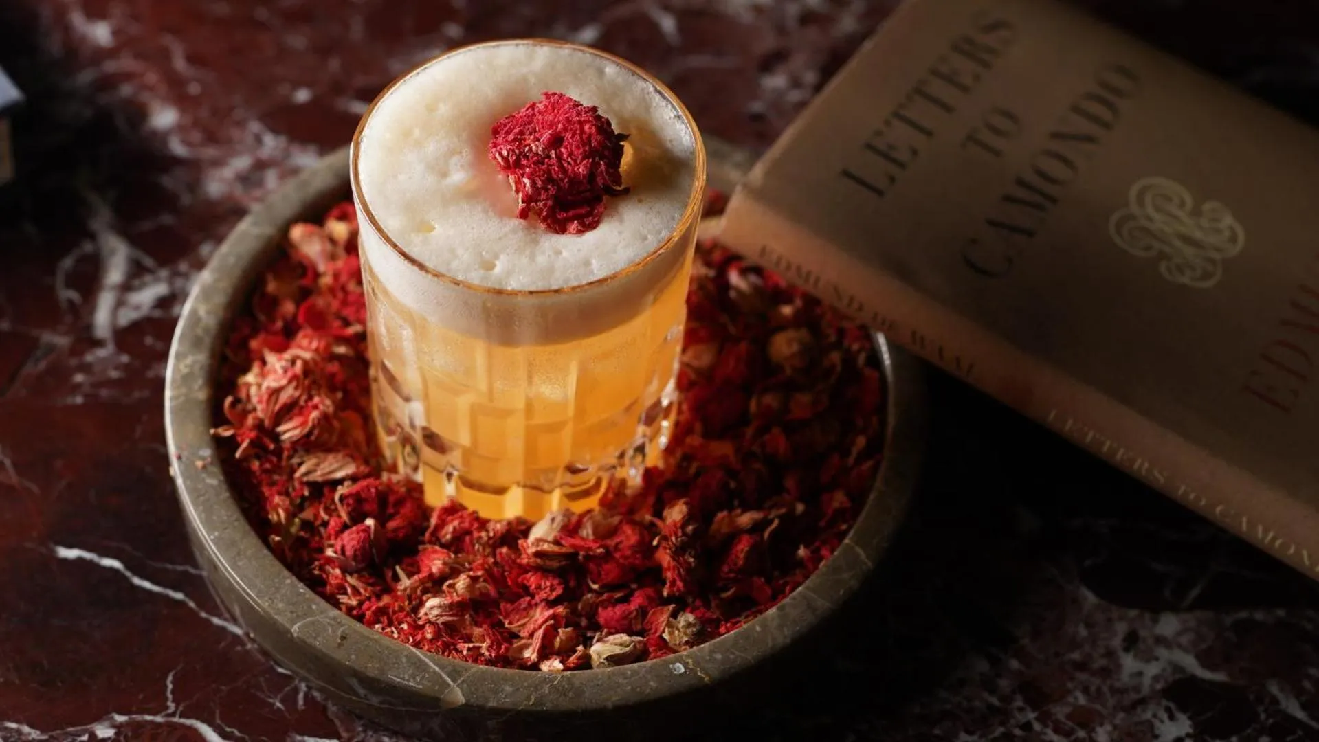 Restaurant/places to eat in Adahan DeCamondo Pera, Autograph Collection