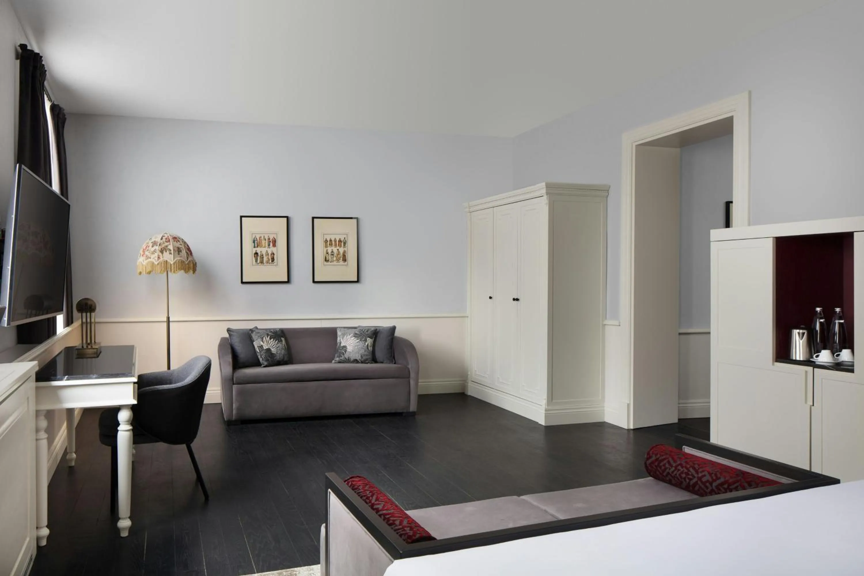 Bedroom, Bed in Adahan DeCamondo Pera, Autograph Collection