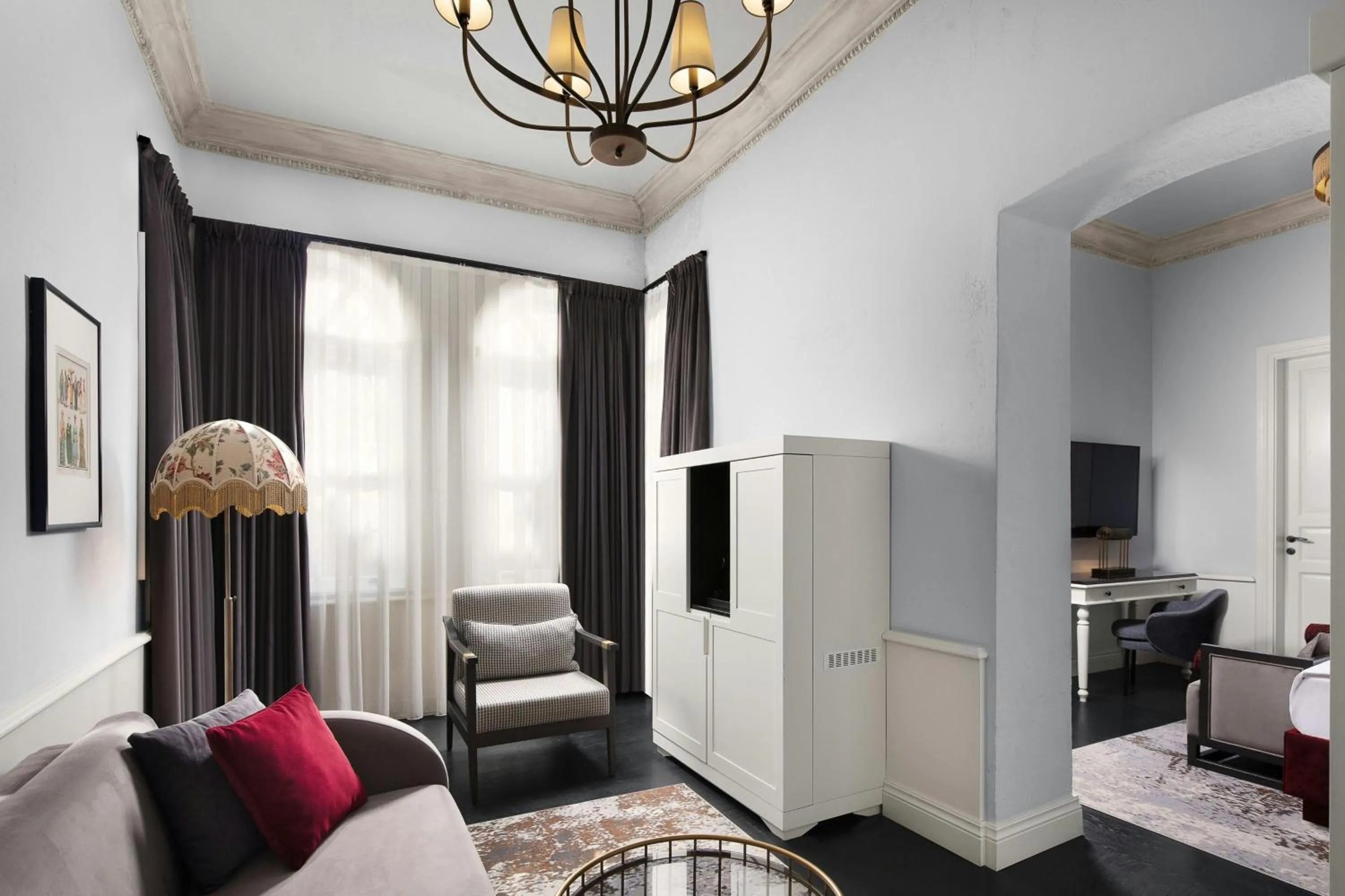 Bedroom in Adahan DeCamondo Pera, Autograph Collection