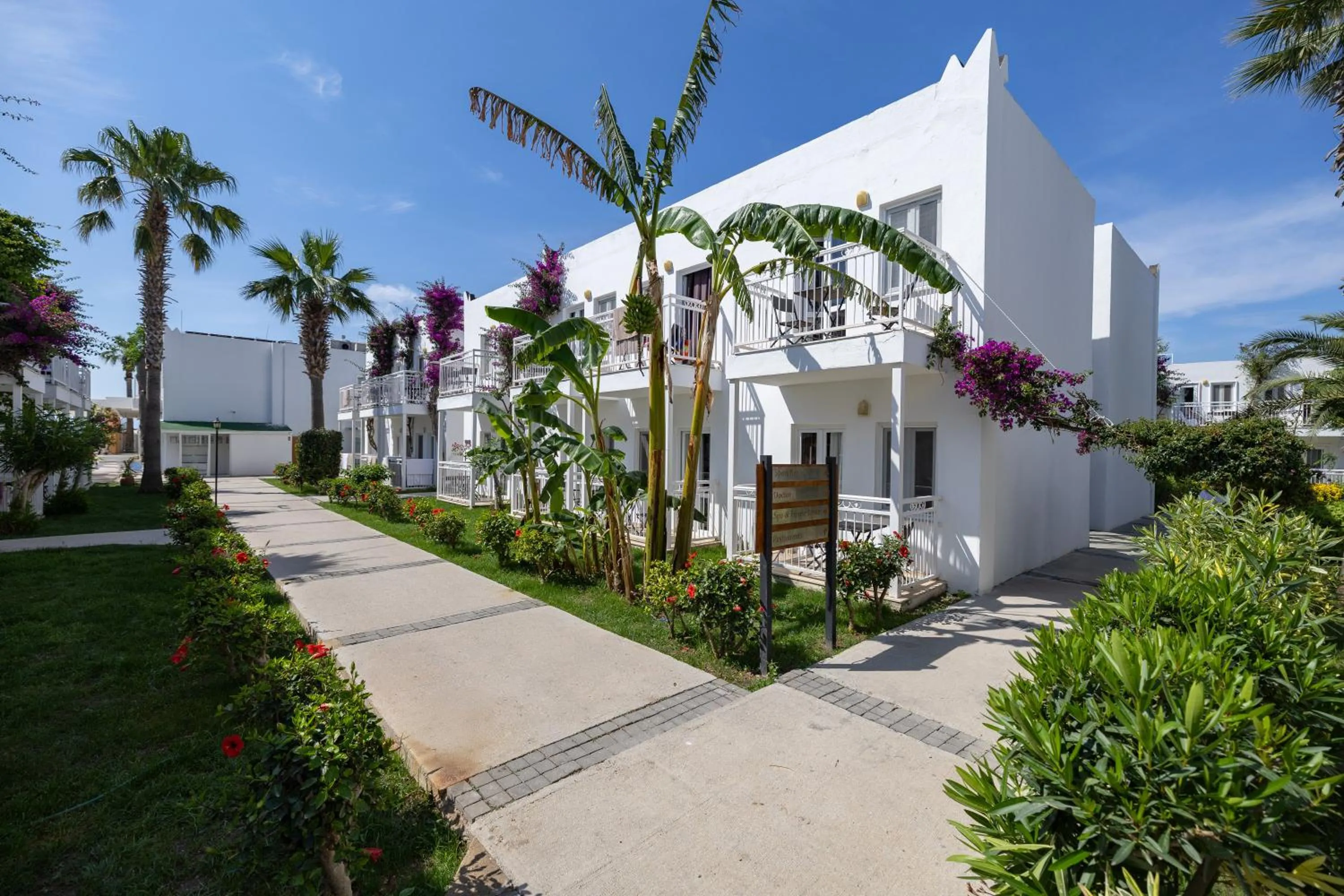 Petunya Beach Resort