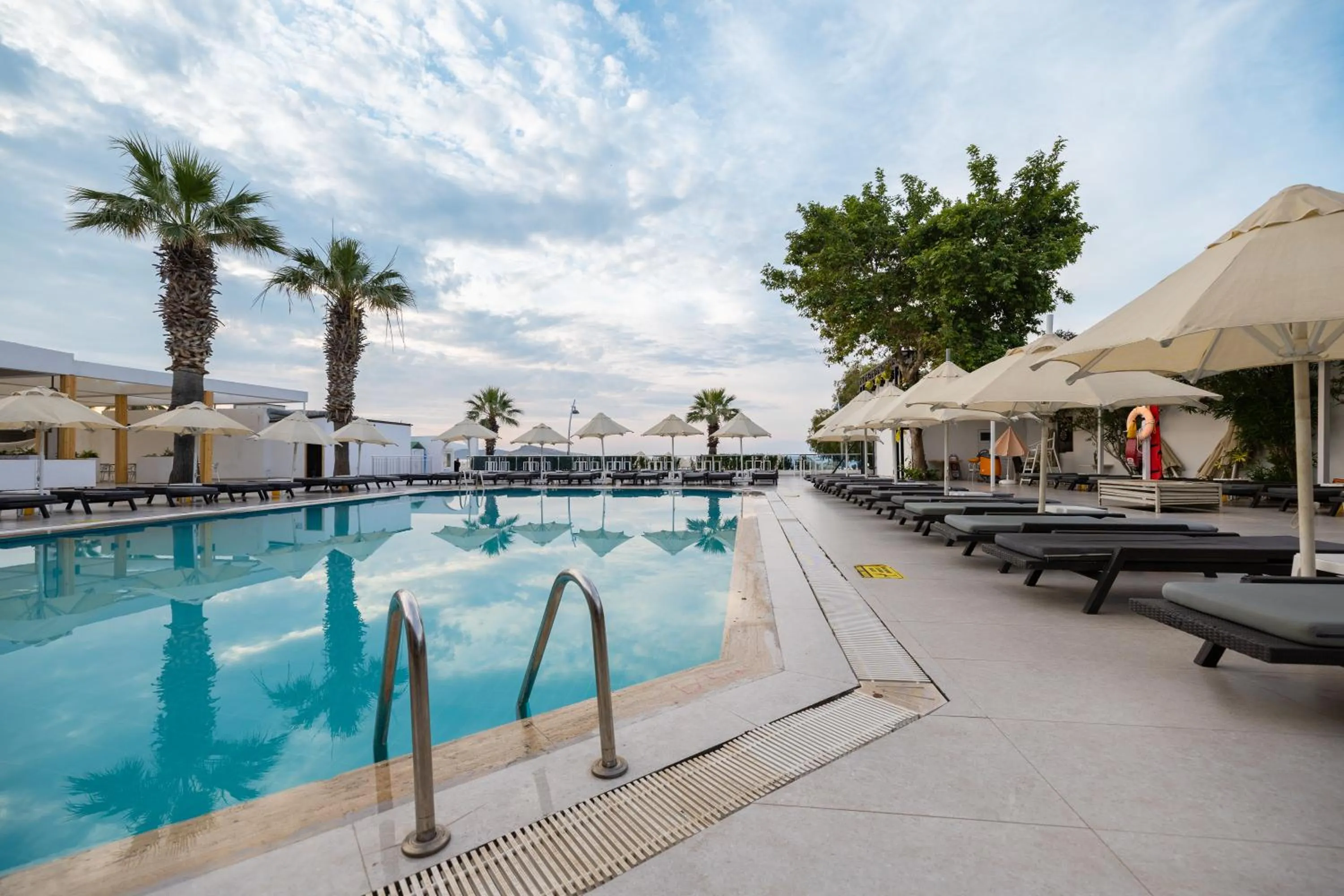 Petunya Beach Resort