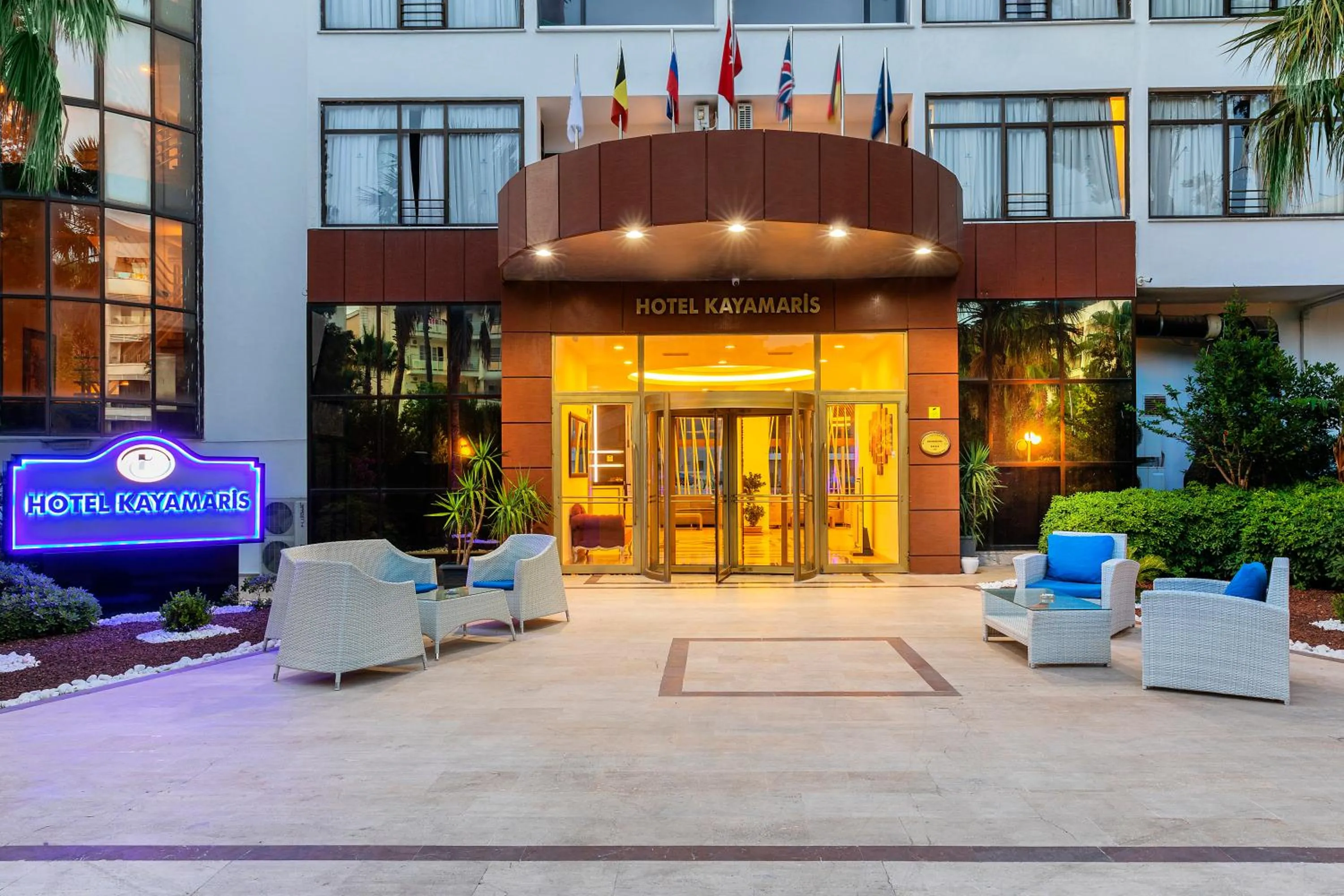 Property building in Kayamaris Hotel