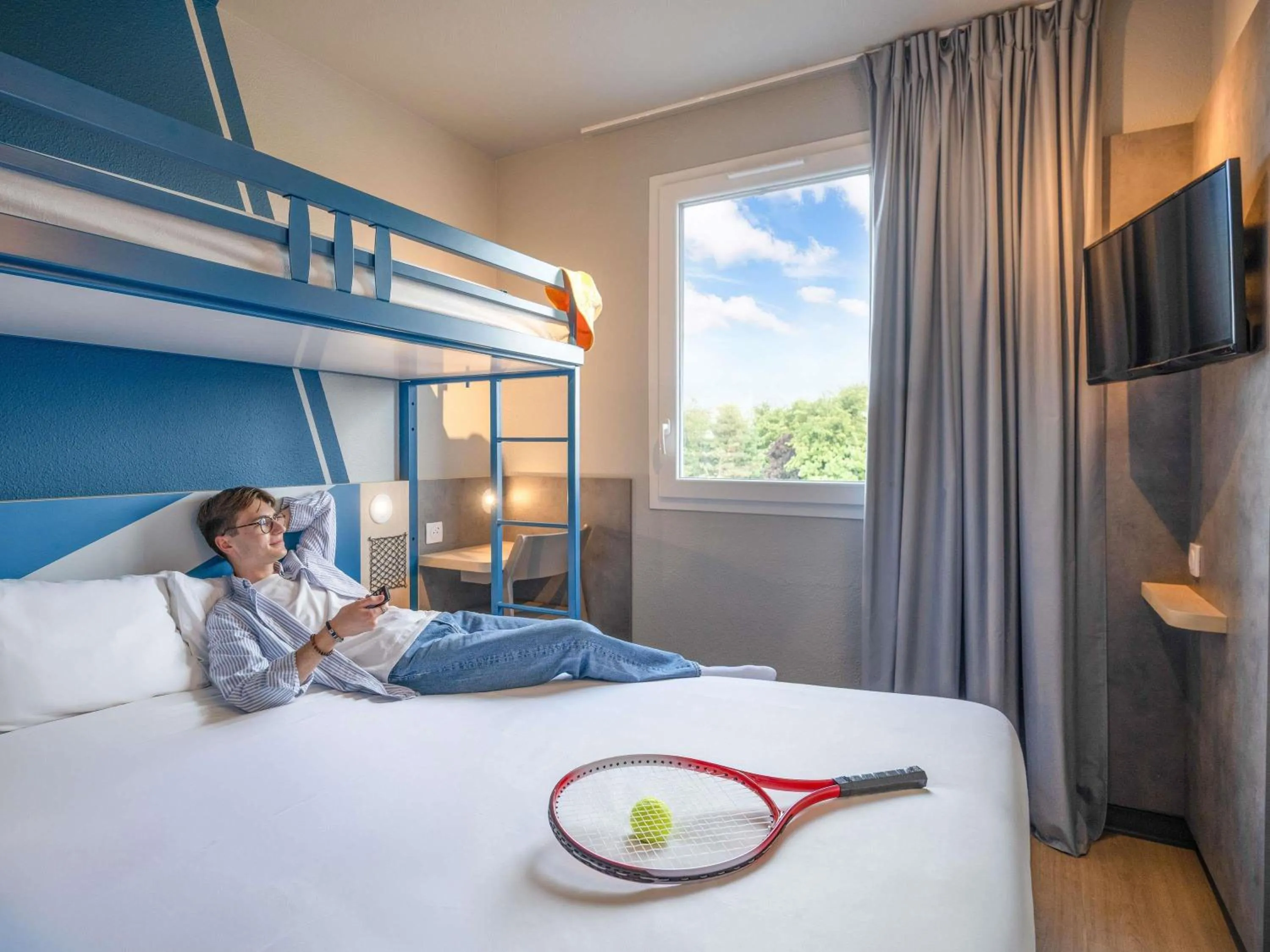 Bedroom, Bed in Ibis Budget Orly Chevilly Tram 7