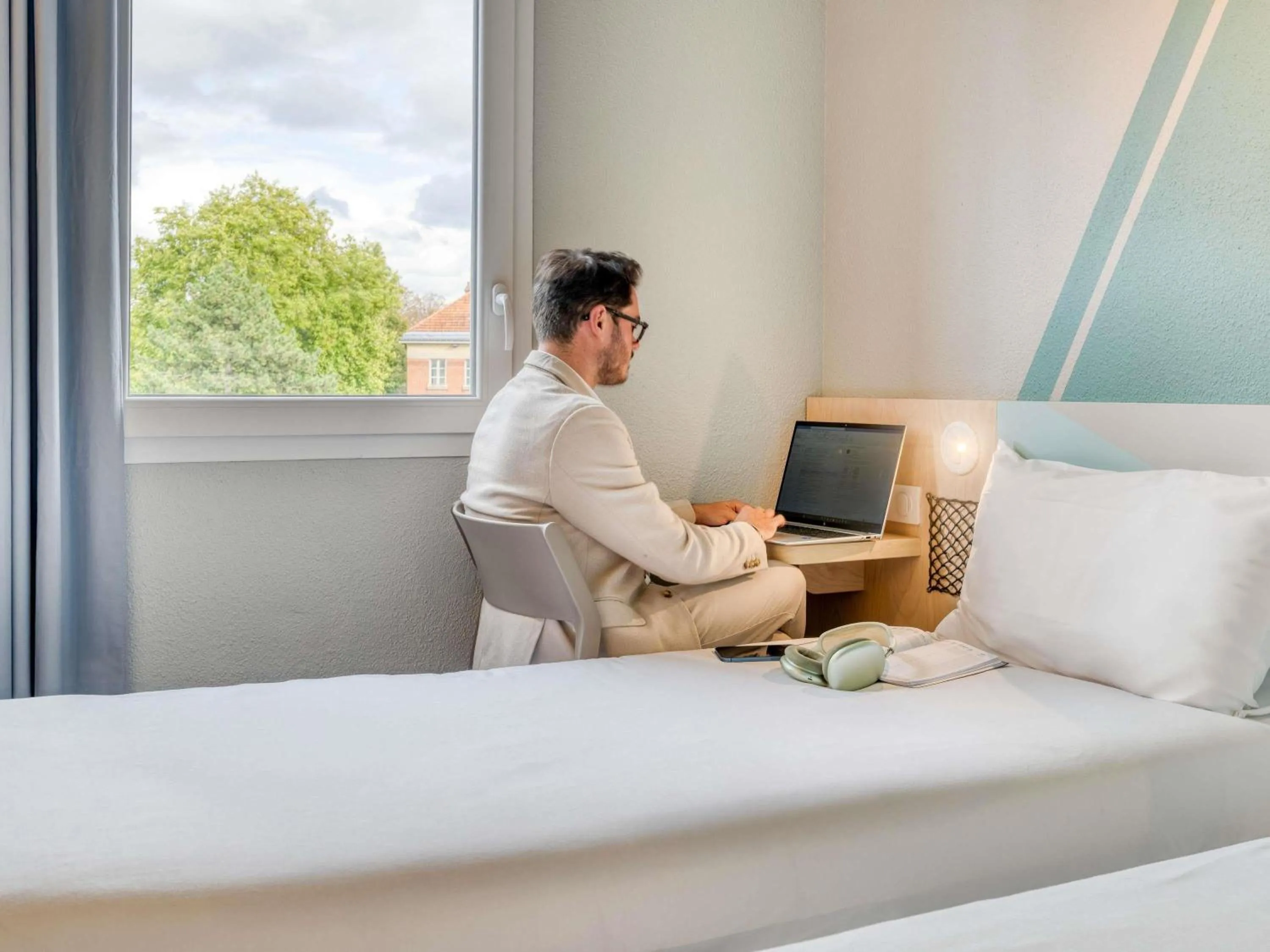 Bedroom, Bed in Ibis Budget Orly Chevilly Tram 7