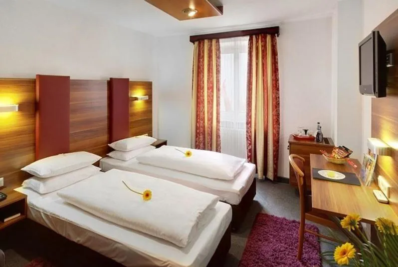 Bed in Hotel und Cafe Paso