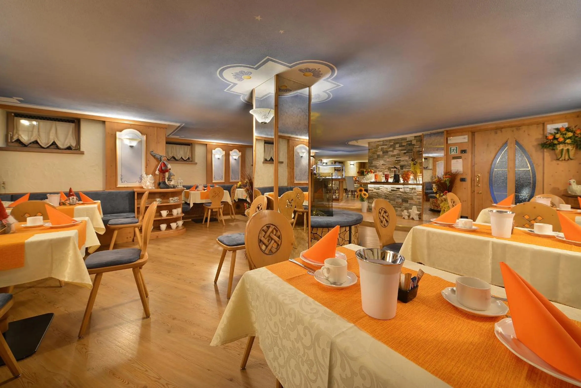 Breakfast in Hotel Piccolo Mondo