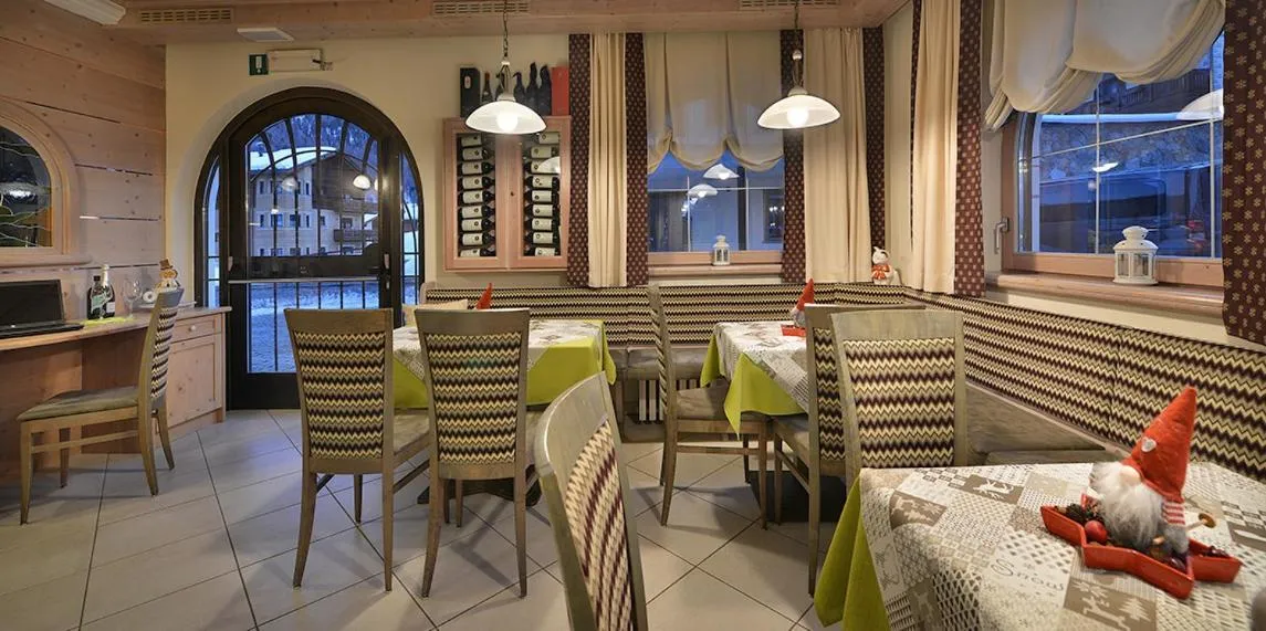 Lounge or bar in Hotel Piccolo Mondo